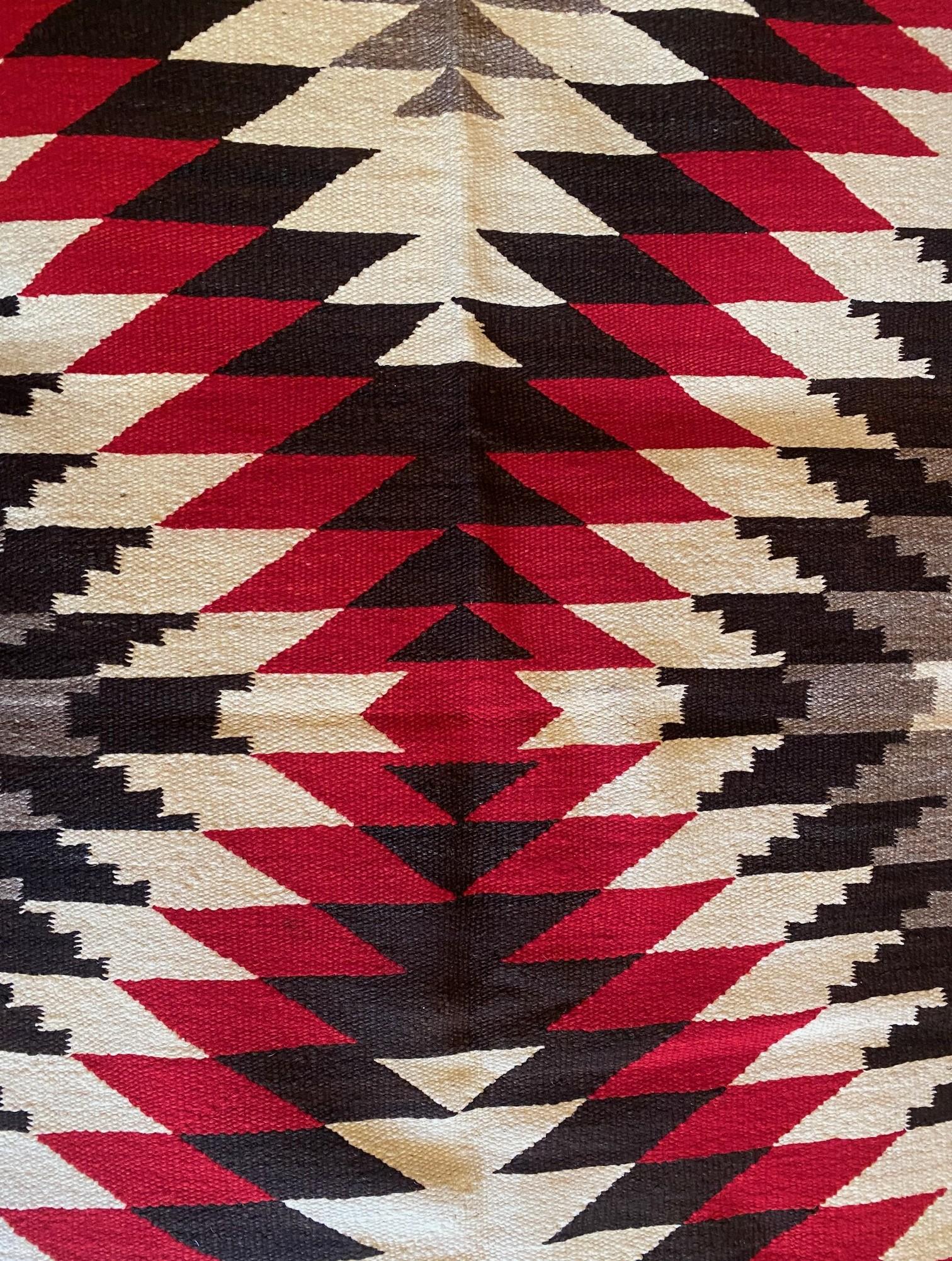 Indigenous Native American Indian Navajo Handwoven X-Pattern Rug Blanket For Sale 5