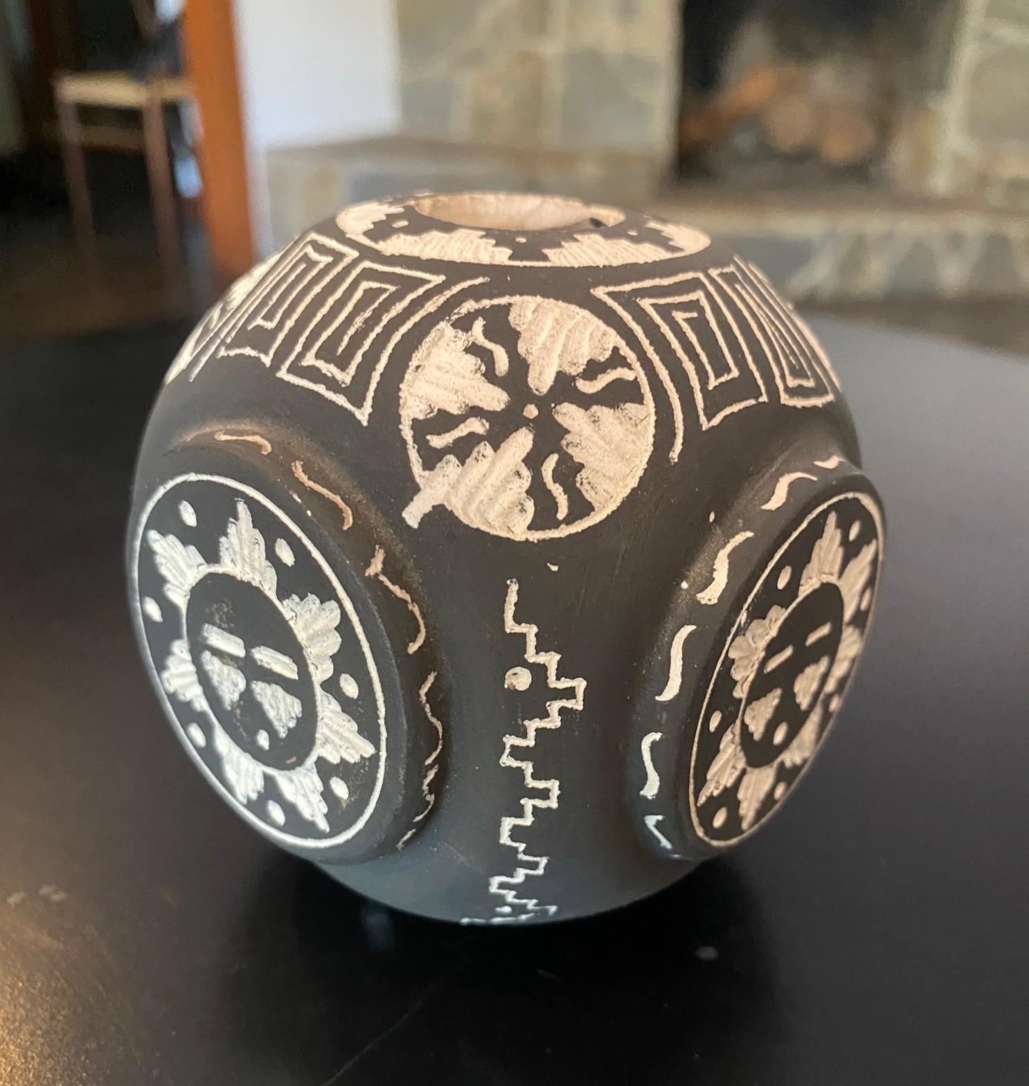Earthenware Indigenous Southwest Native American Indian Signed S. Begay Navajo Pottery Vase For Sale