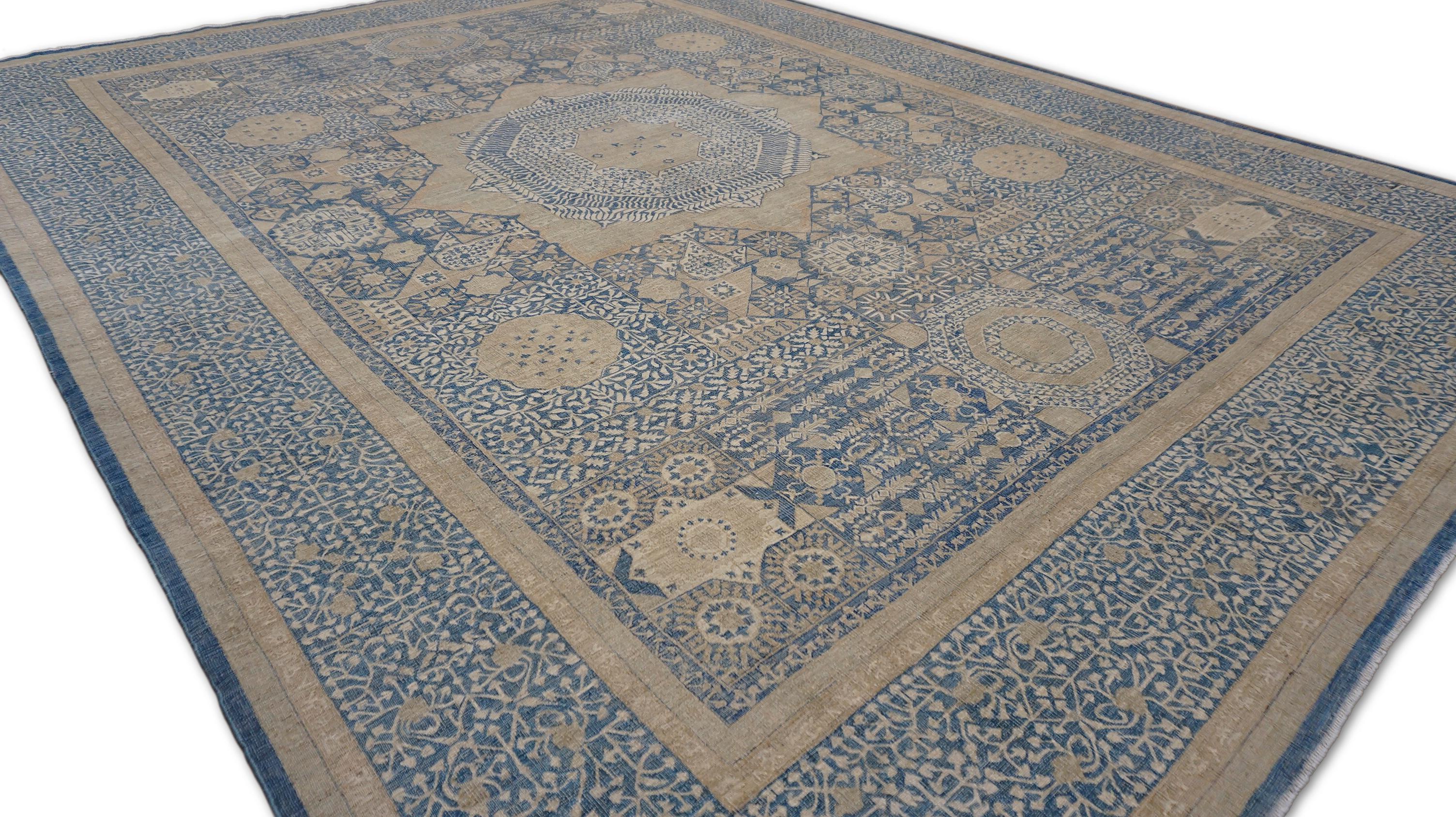 Tapis en laine nouée à la main à motifs Mamluke indigo et sable - 9 pi x 12 pi 2 po Neuf - En vente à Torrance, CA