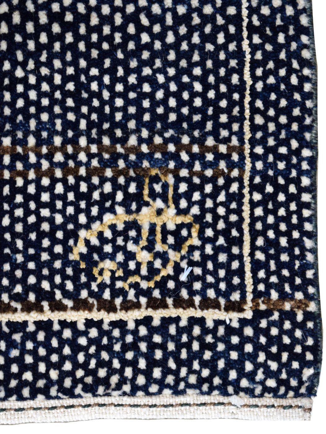 Minimalistischer persischer Teppich aus Wolle in Indigo, Schwarz und Creme, 10' x 10' 4