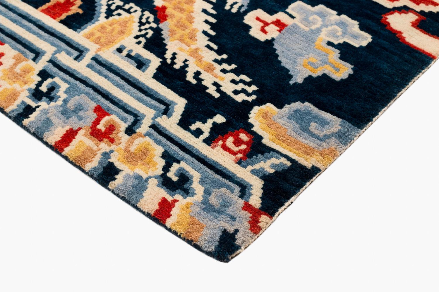 Tibetischer Doppel-Drachen-Teppich aus Wolle in Indigoblau:: Rot:: Grün und Orange (Nepalesisch) im Angebot
