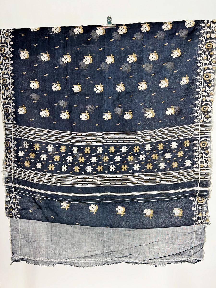 Voile di cotone broccato o Jamdani tinto con indaco proveniente dal Bengala - India CIRCA 1950 in vendita 4