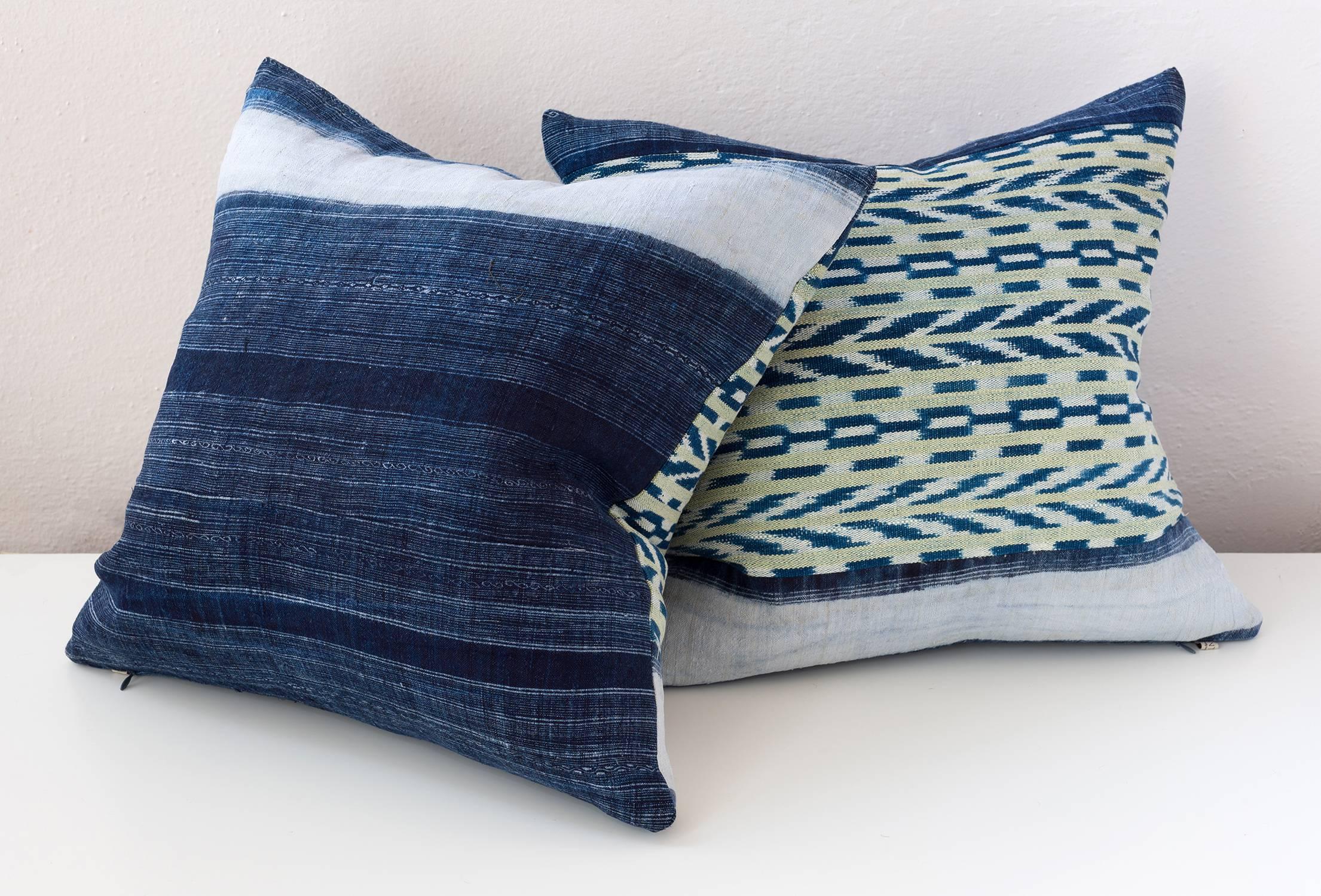 Indigo Guatemalan Textile Panel Pillow In Excellent Condition For Sale In Los Angeles, CA