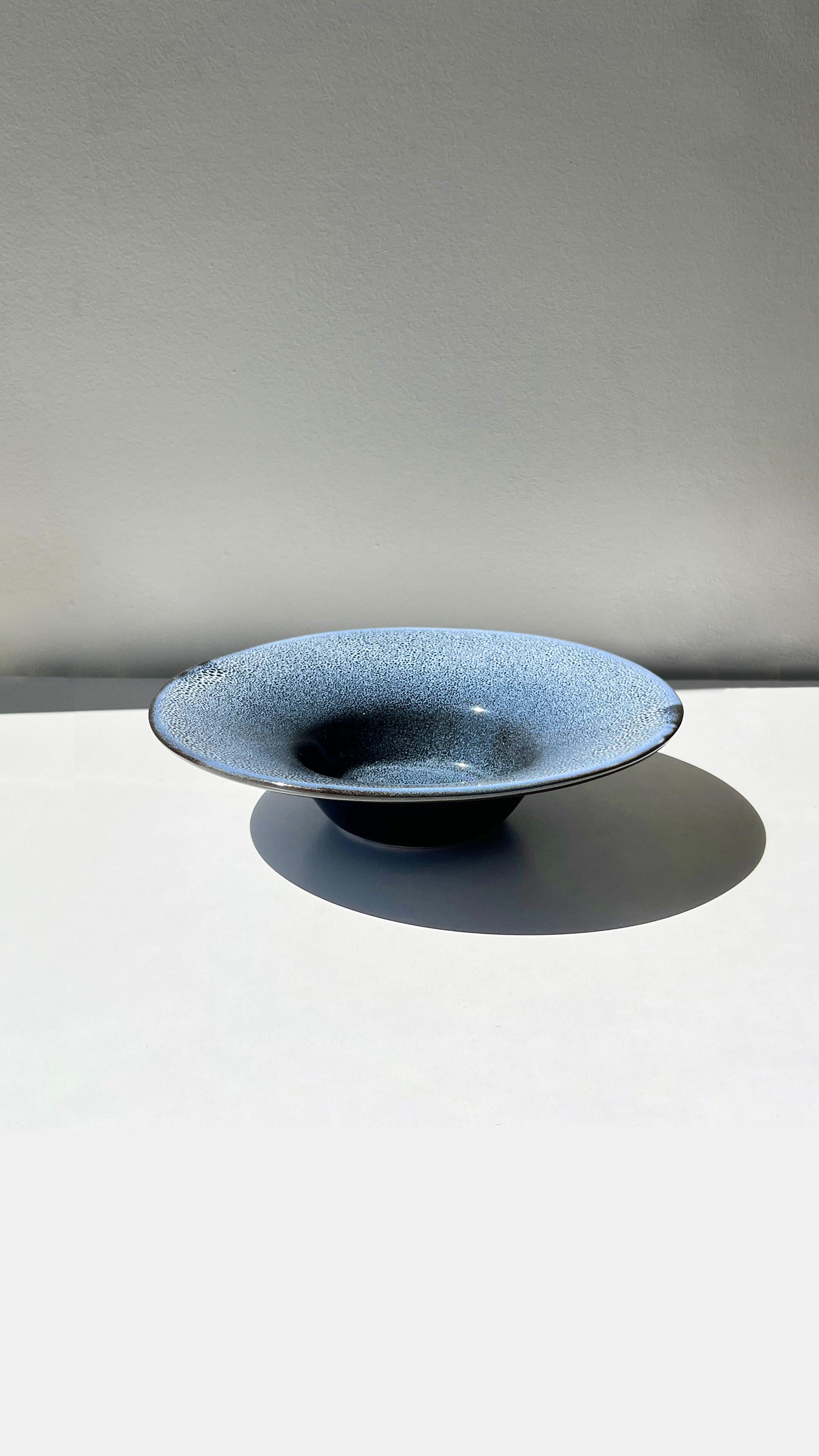 Hand-Crafted Indigo Handmade Stoneware Serving Bowl in White and Navy Glaze For Sale