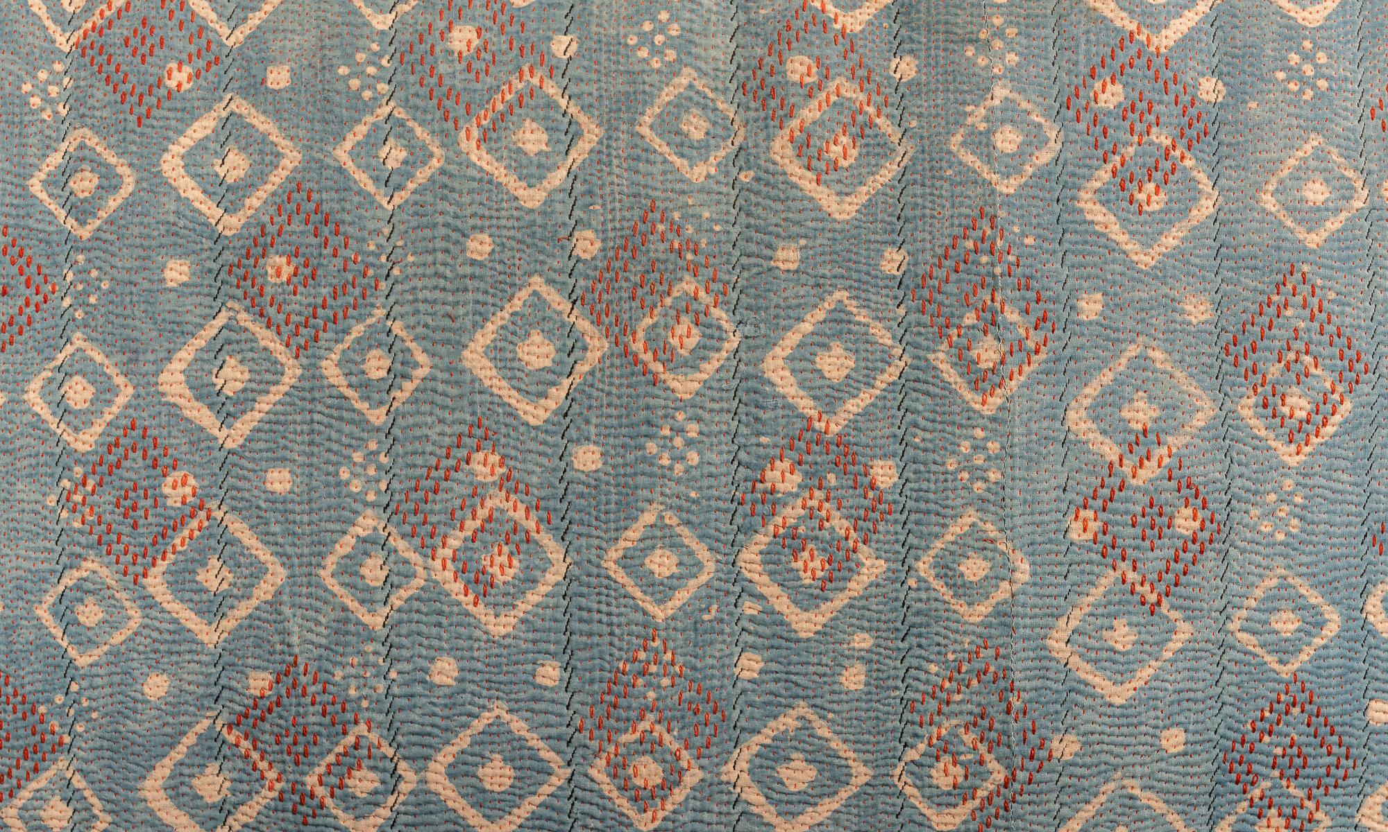 Indigo Quilt Sofa, England, circa 1930 (Mitte des 20. Jahrhunderts)
