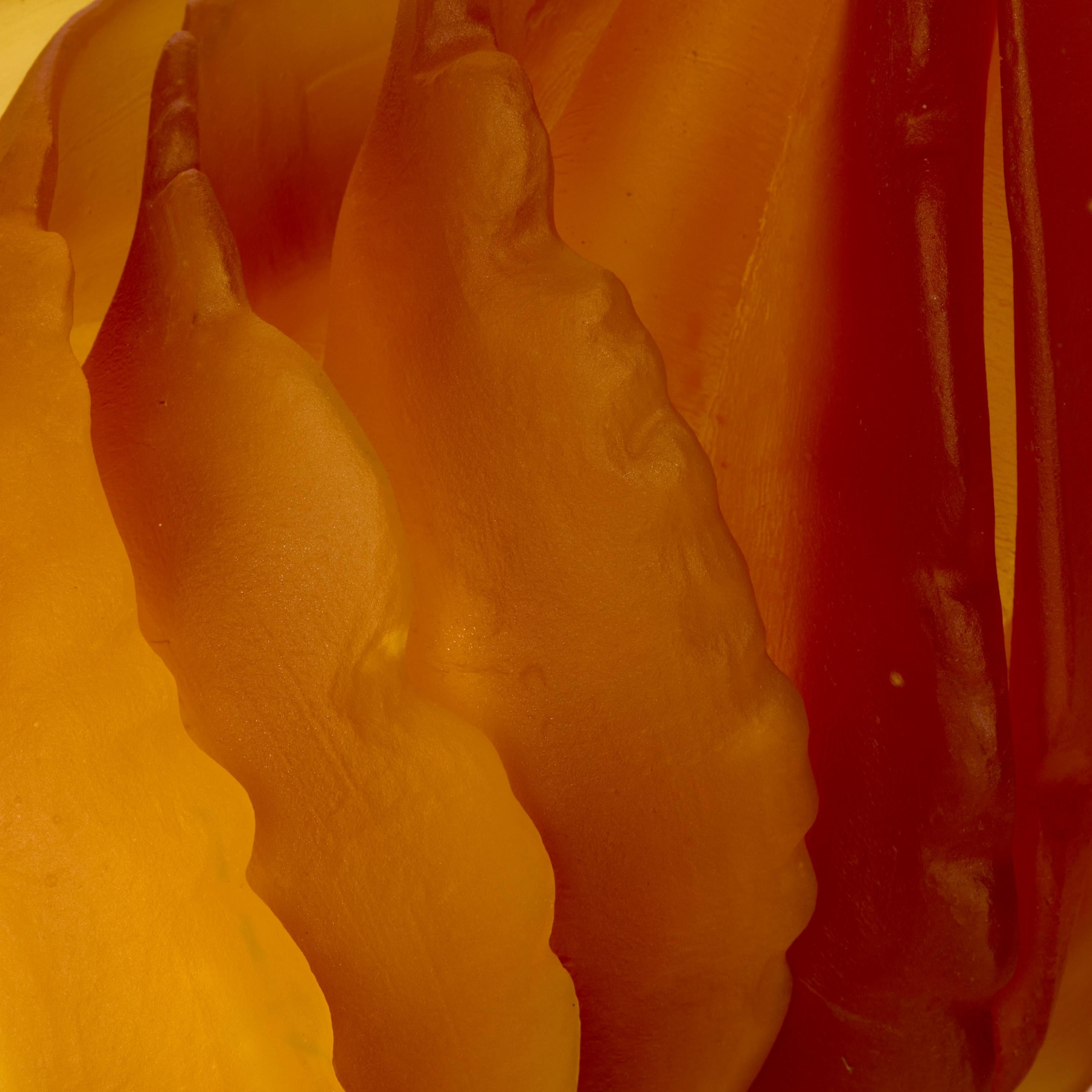 Fiore di zucchina individuale, una scultura in vetro fuso in oro di Nina Casson McGarva In condizioni Nuovo in vendita a London, GB