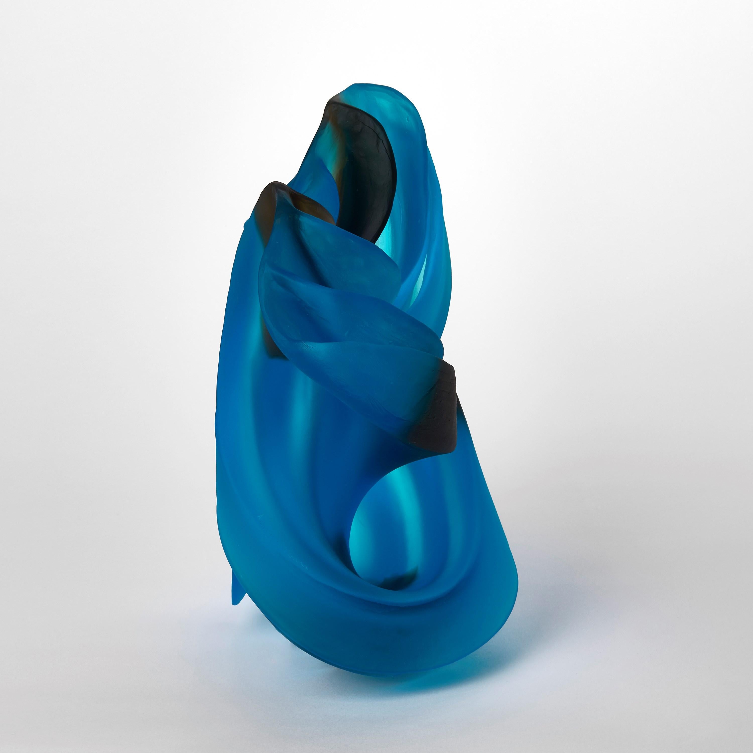 Giro individual en aguamarina y gris, escultura de vidrio de Nina Casson McGarva Vaciado en venta