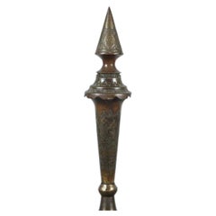 Urna decorativa indo-persa de cobre