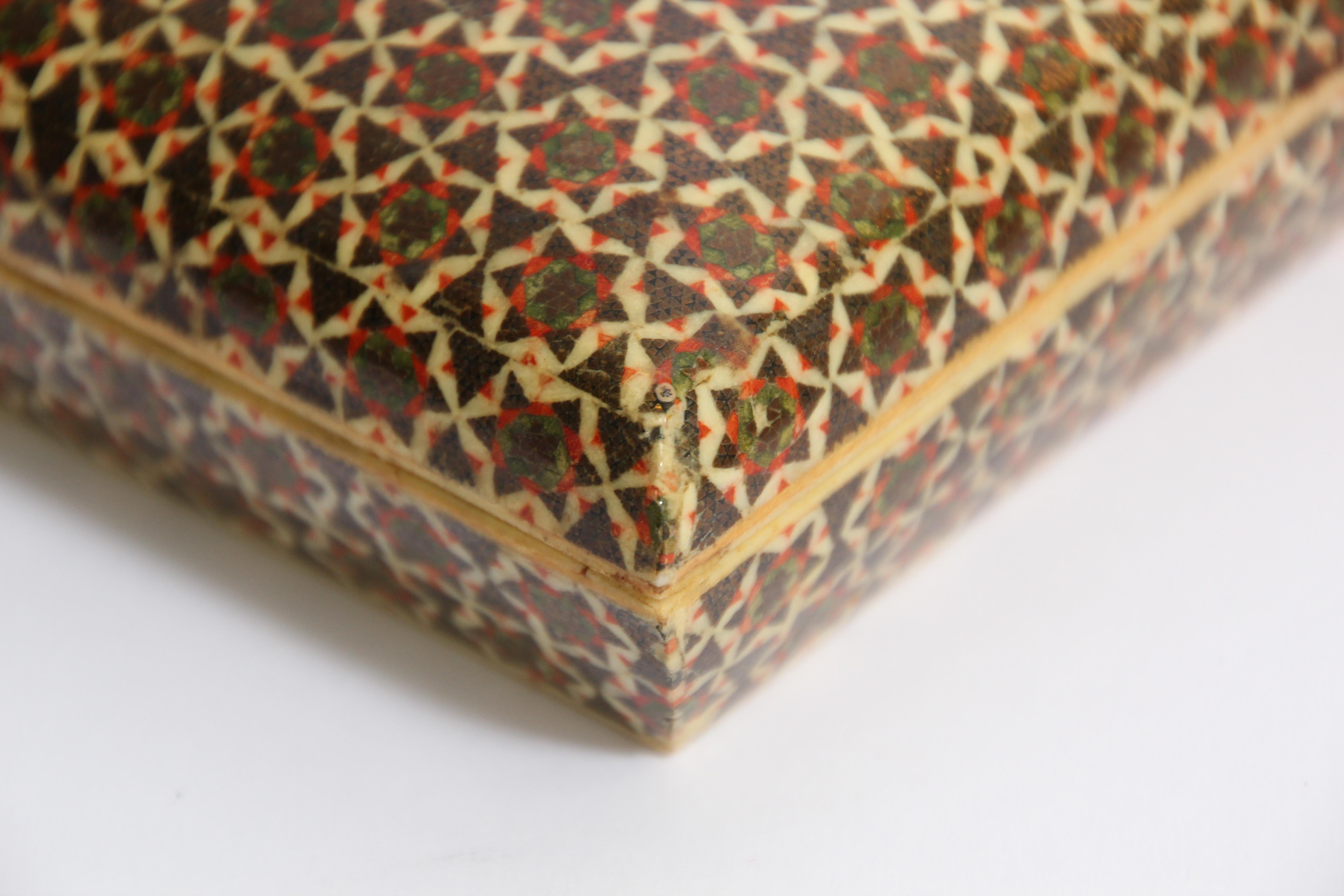 Mother-of-Pearl Indo Persian Sadeli Micro Mosaic Bone Inlaid Decorative Box