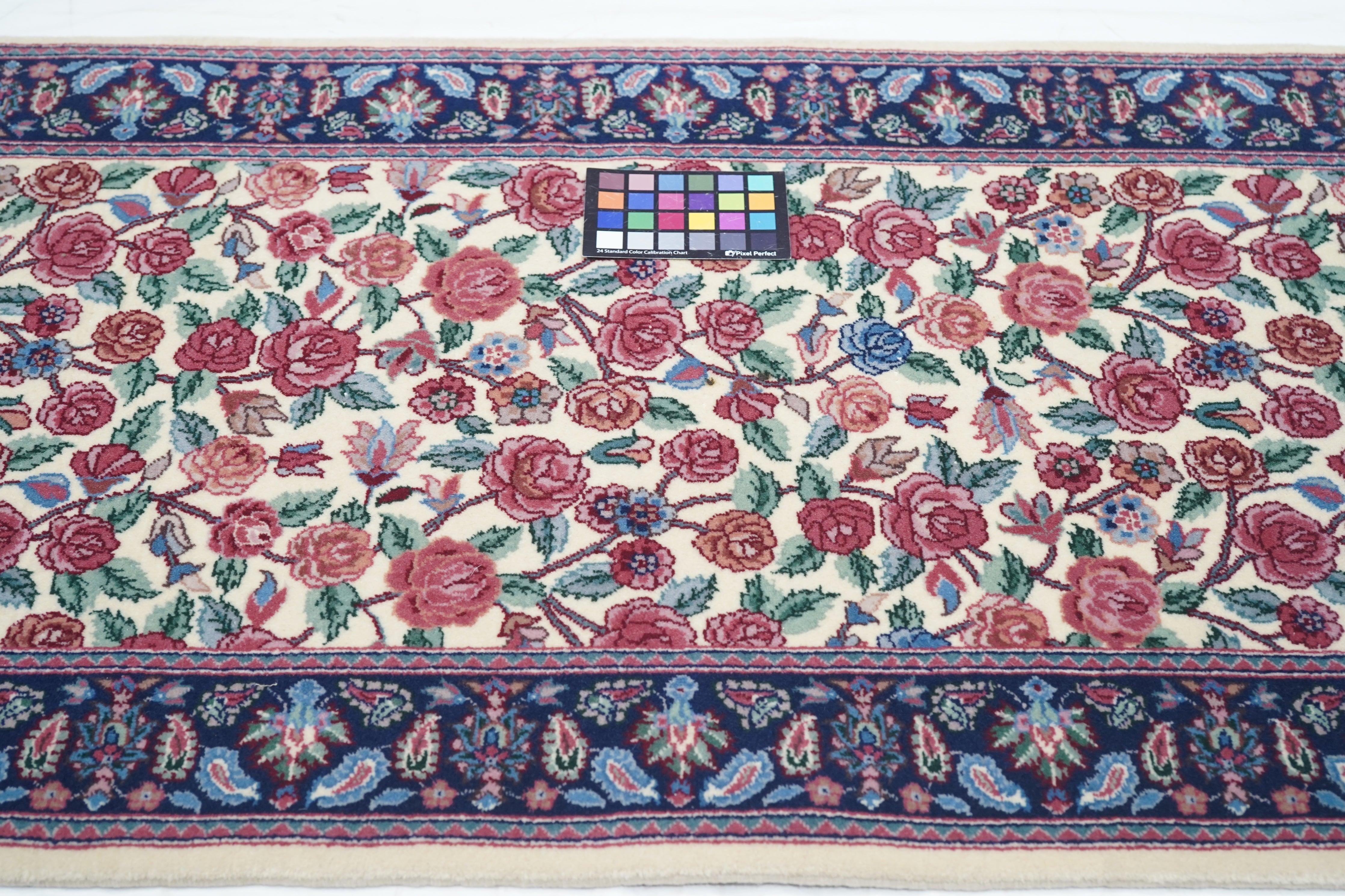 Tappeto INDO- 2'6'' x 6'0'' in vendita 2