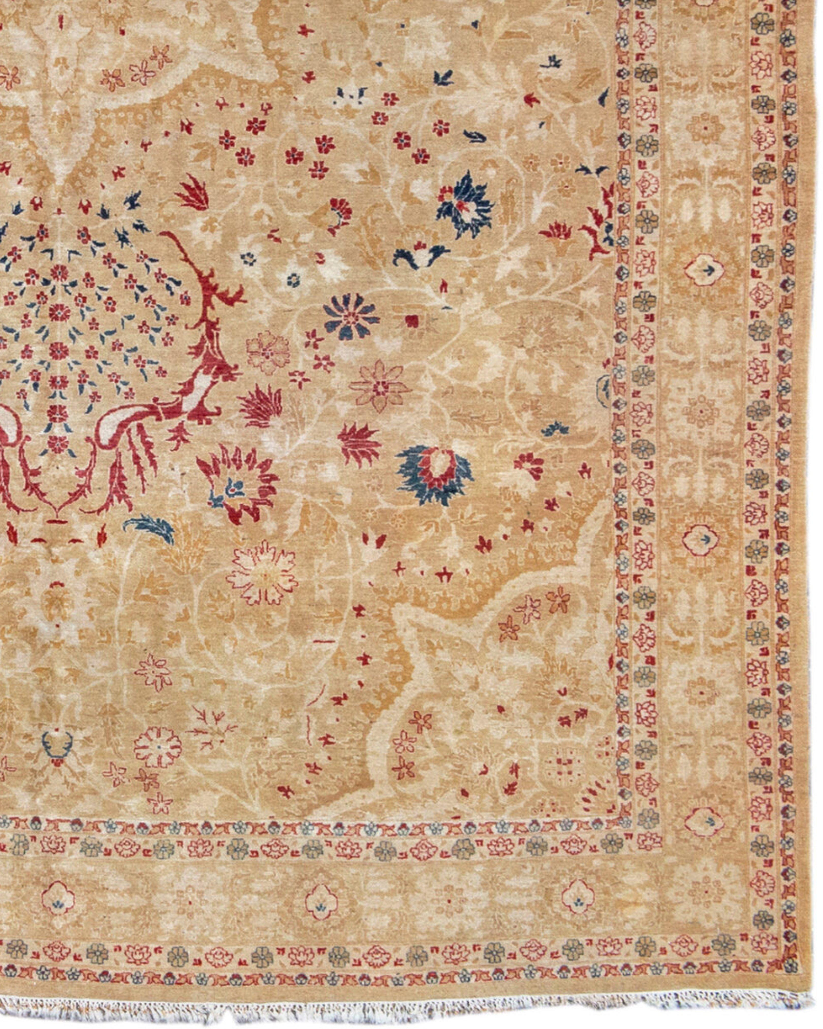 Indo Tabriz Carpet, Late 20th Century

Additional Information:
Dimensions: 9'0