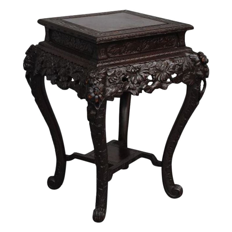 Soporte Indochino de Madera Lacada Tallada, 1900