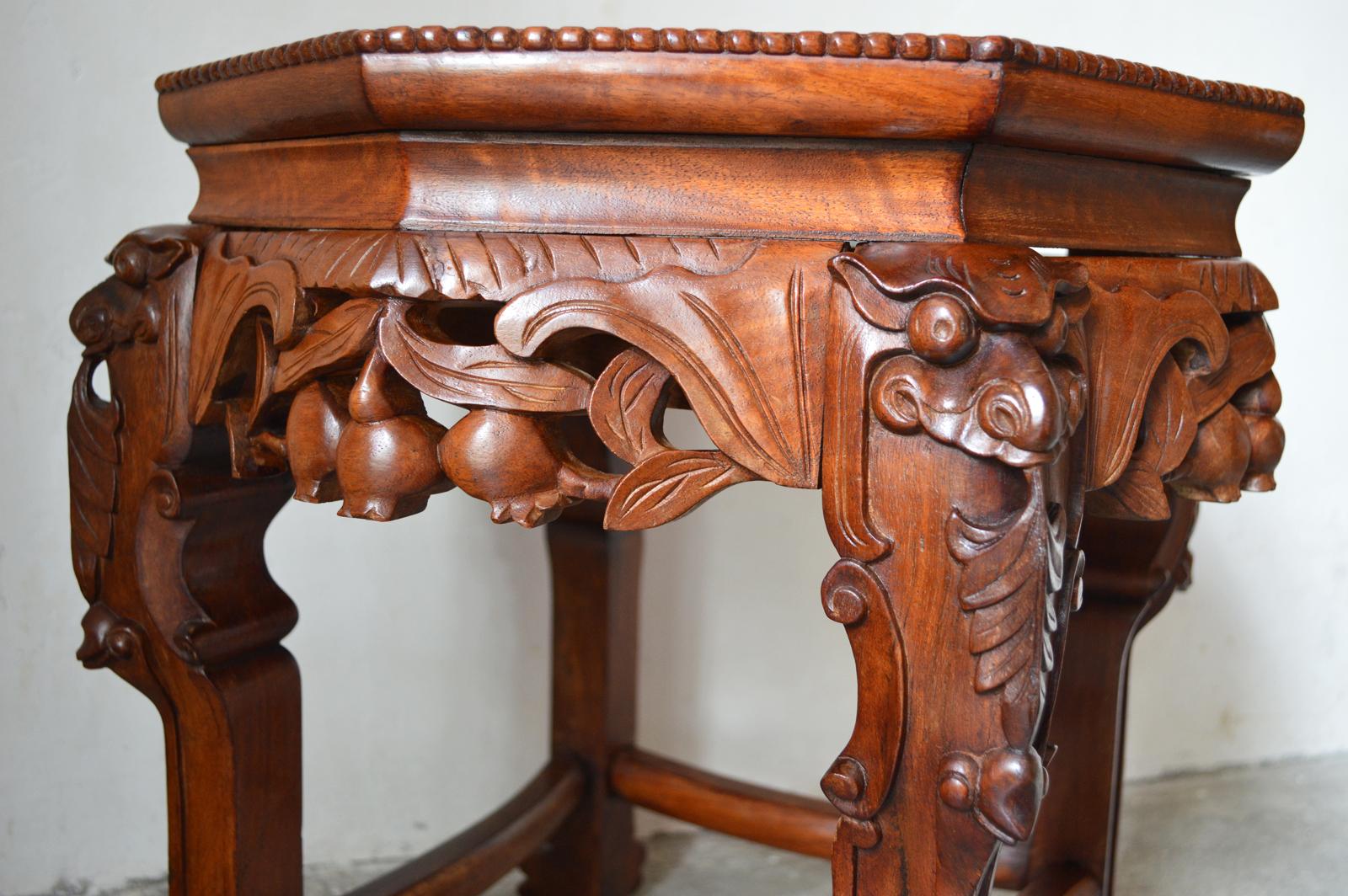 Indochinese Low Table in Carved Wood, Dragons Theme, 1890s In Good Condition For Sale In L'Etang, FR