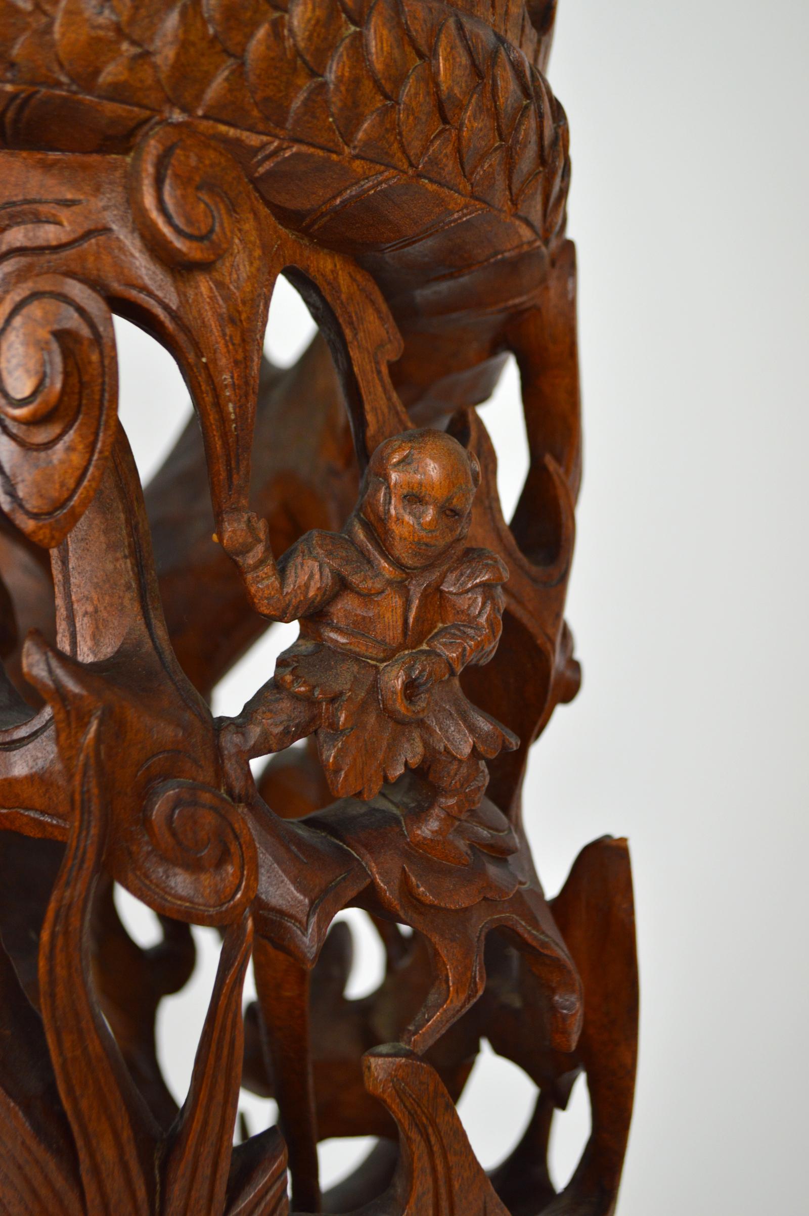 Indochinese Pedestal Table / Pot Stand in Carved Wood, Mythological Theme, 1890s For Sale 10