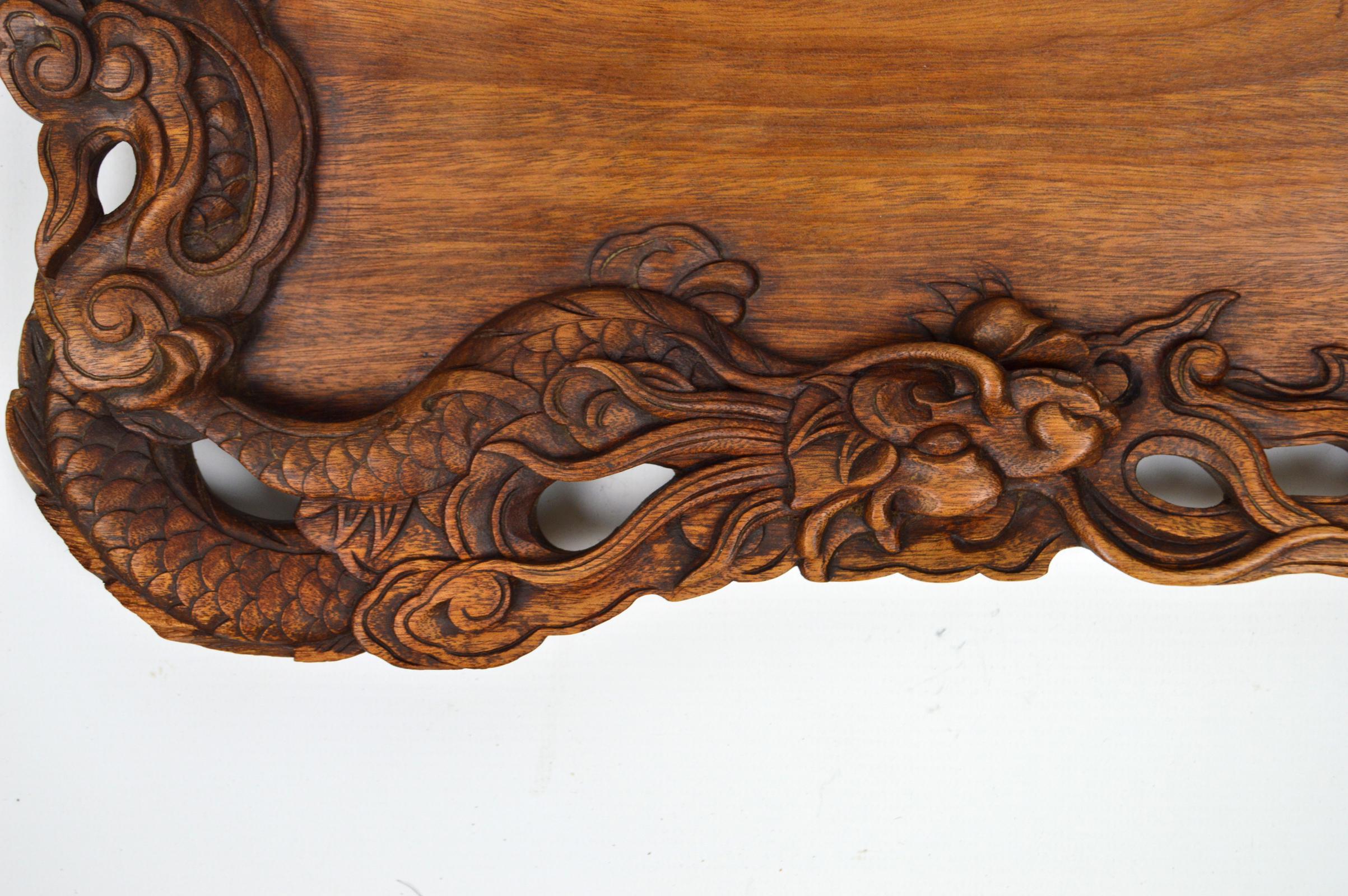 Indochinese Tray Carved with Dragons, circa 1900 In Good Condition For Sale In VÉZELAY, FR