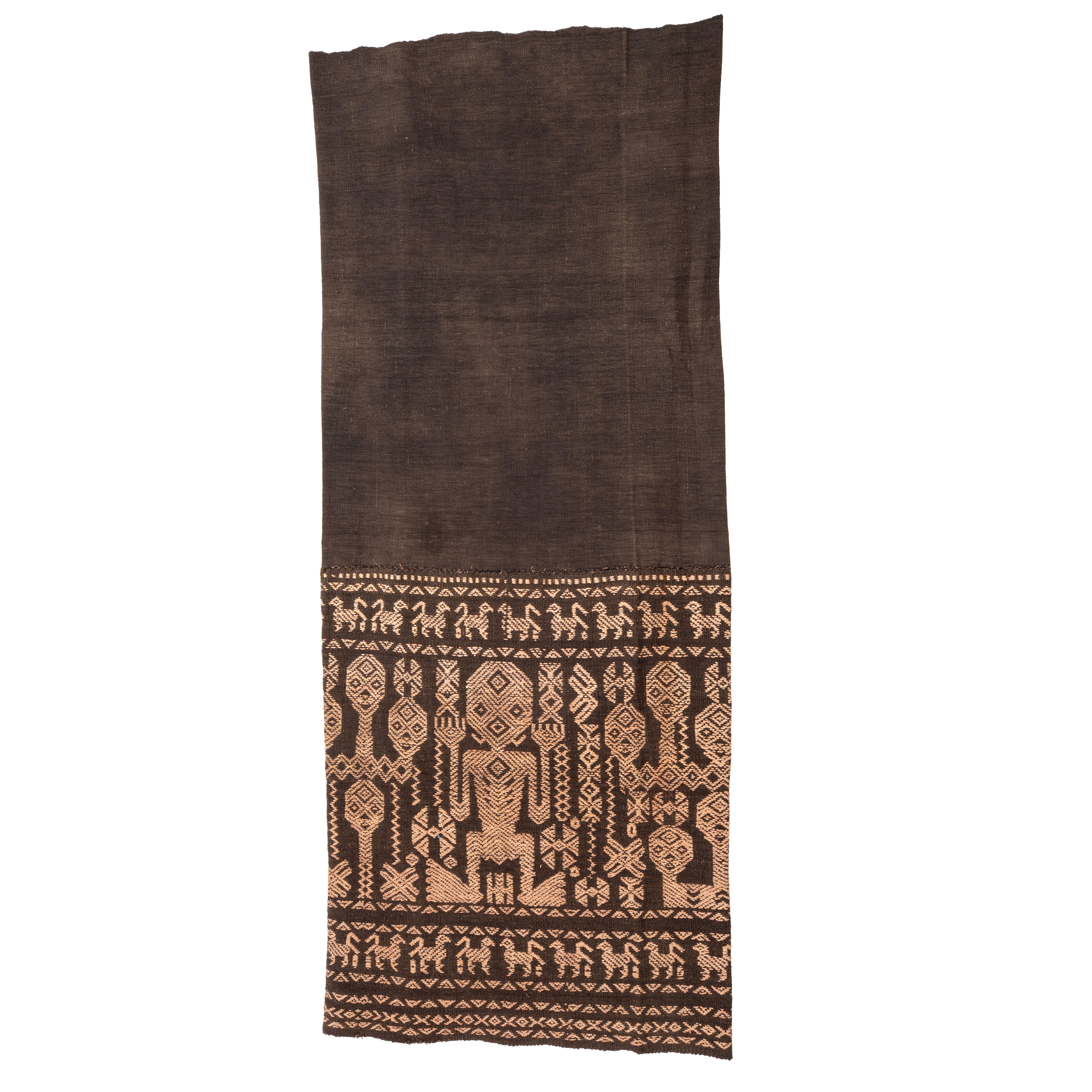 Gonna a tubo indonesiana vintage, in buone condizioni. Può essere utilizzato sia come gonna che come capo d'abbigliamento o per altri progetti di riciclo.

