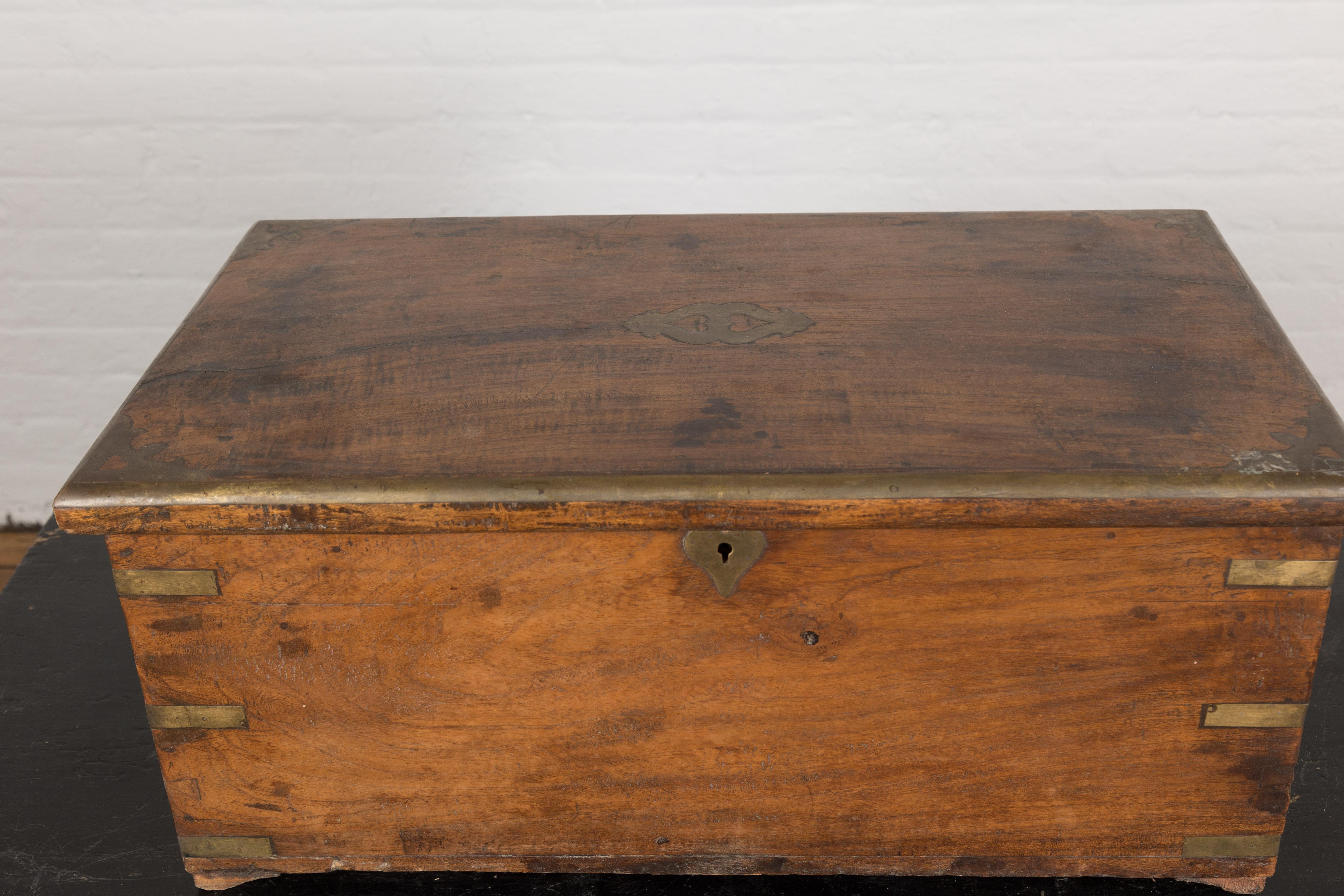19th Century Rectangular Antique Wooden Storage Chest For Sale 7