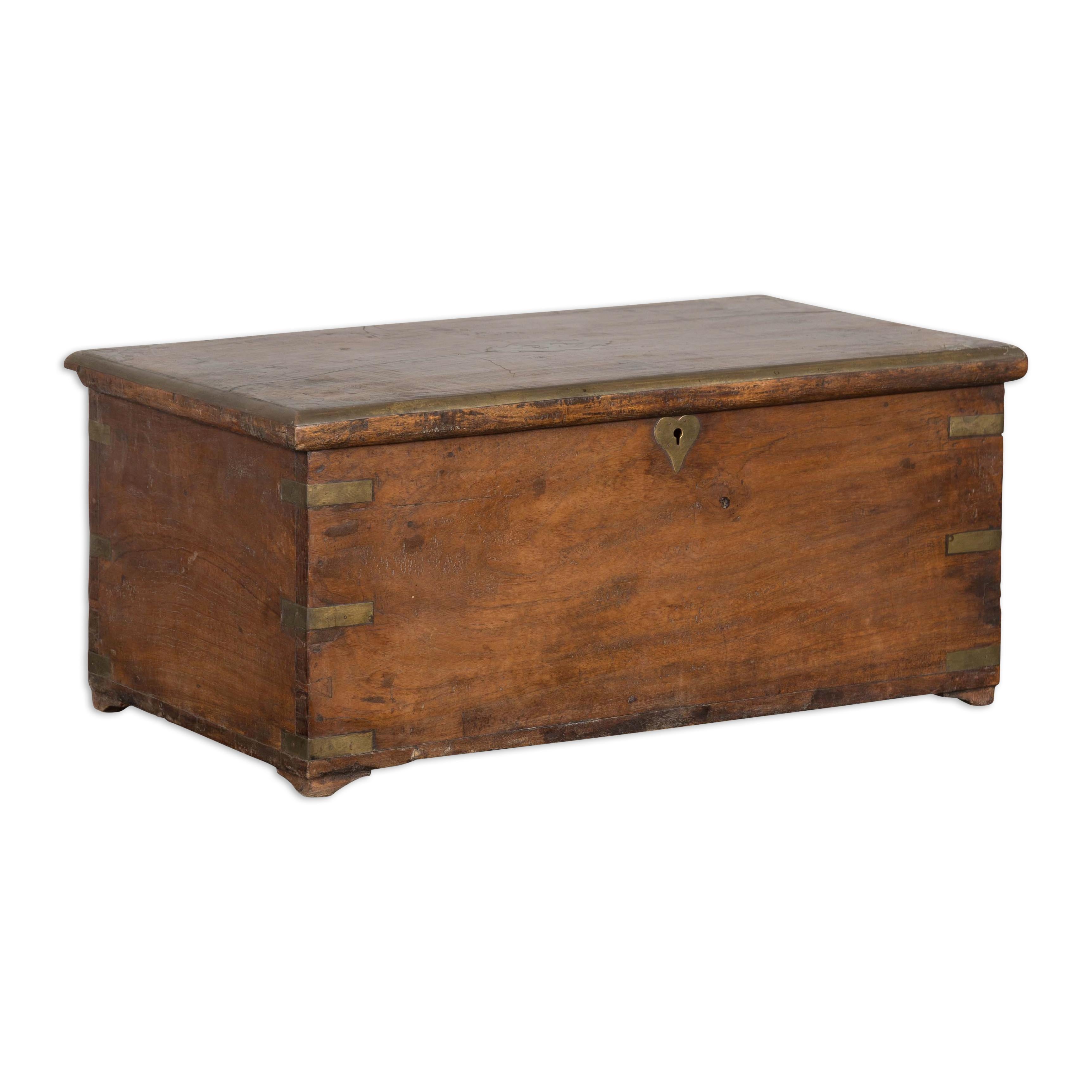 19th Century Rectangular Antique Wooden Storage Chest For Sale 15