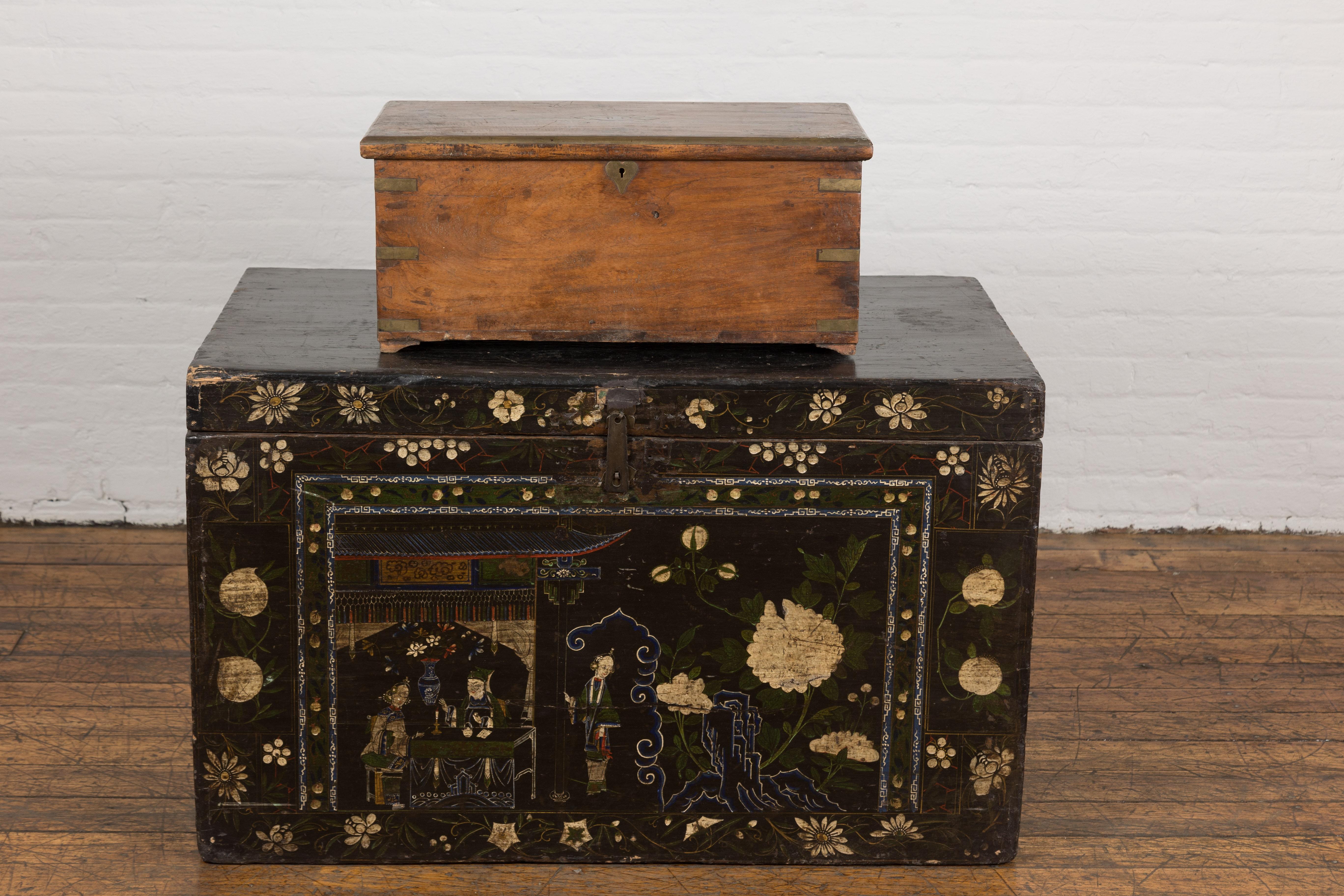 19th Century Rectangular Antique Wooden Storage Chest In Good Condition For Sale In Yonkers, NY