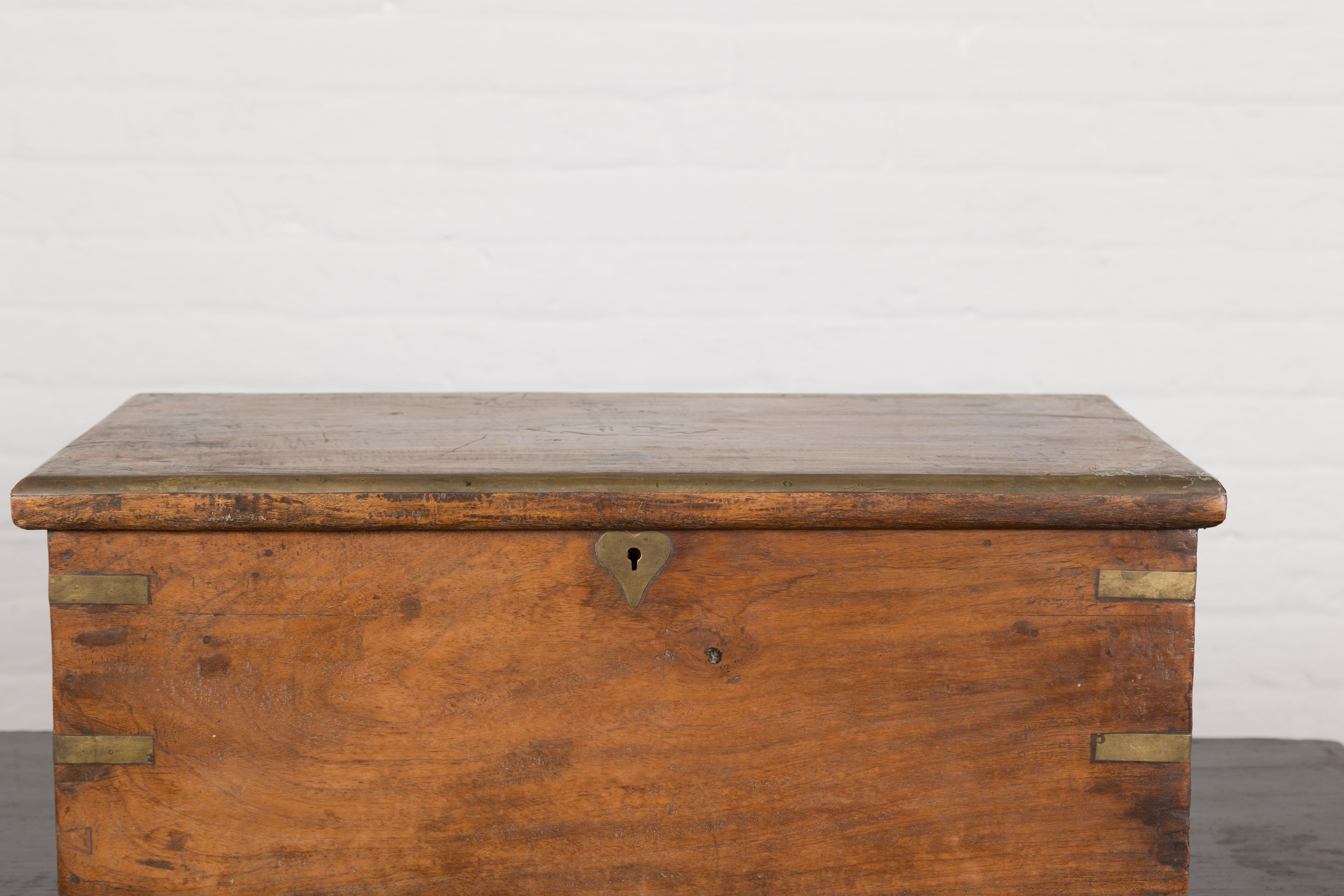 19th Century Rectangular Antique Wooden Storage Chest For Sale 3