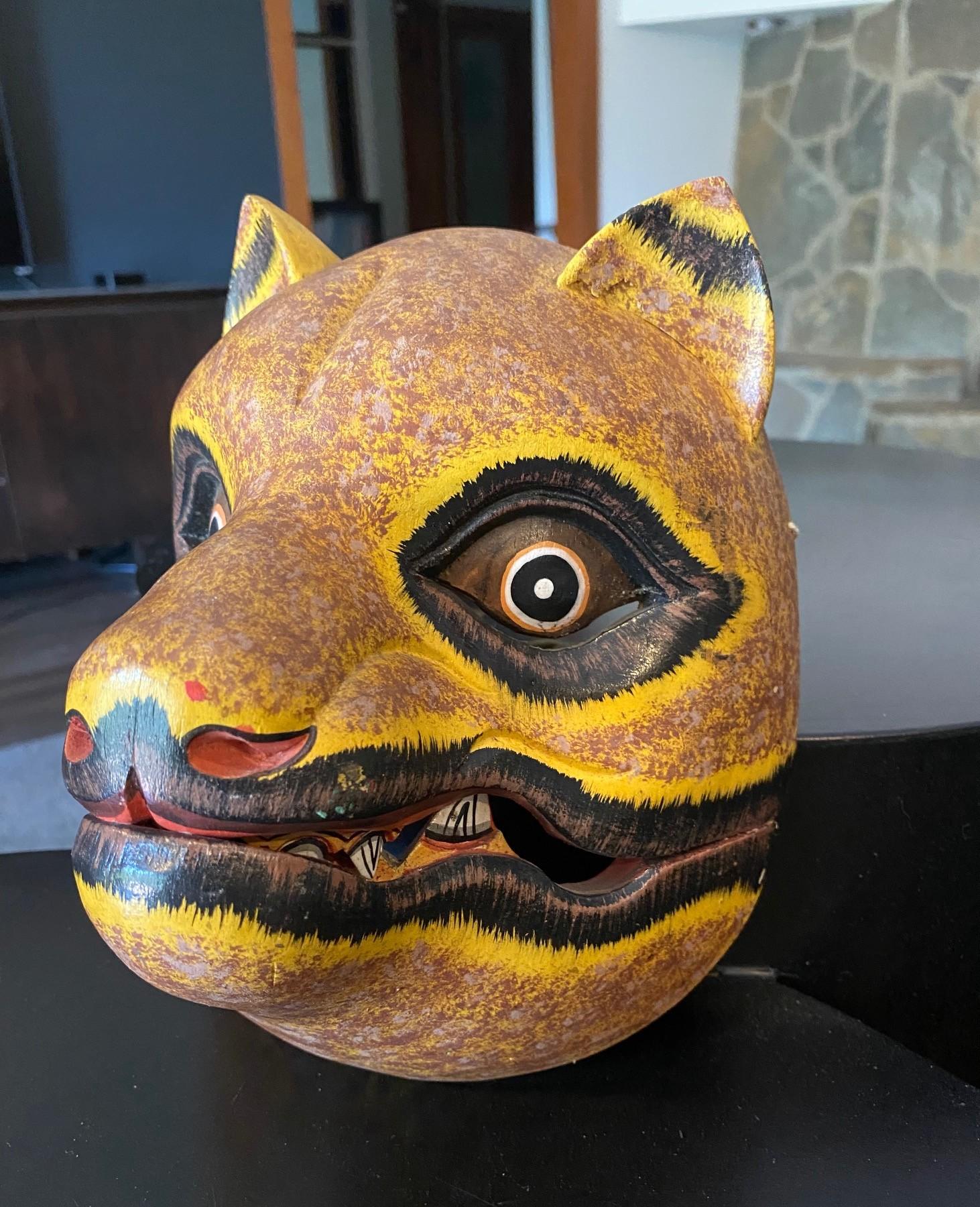 Indonesian Asian Javanese Hand Carved Painted Wood Jaguar or Mythical Cat Mask In Good Condition For Sale In Studio City, CA