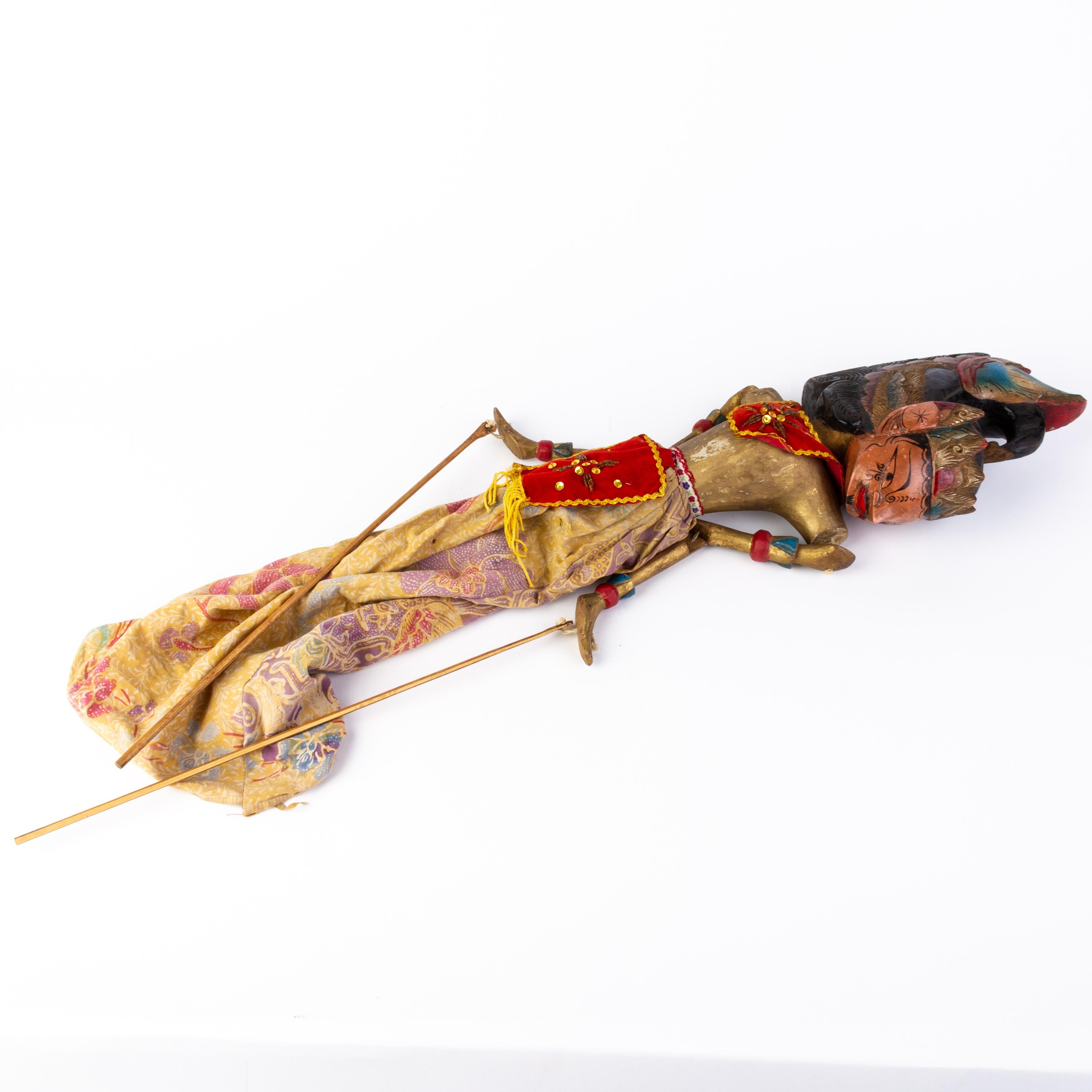 Indonesian Balinese Carved Wood Wayang Marionette In Good Condition In Nottingham, GB