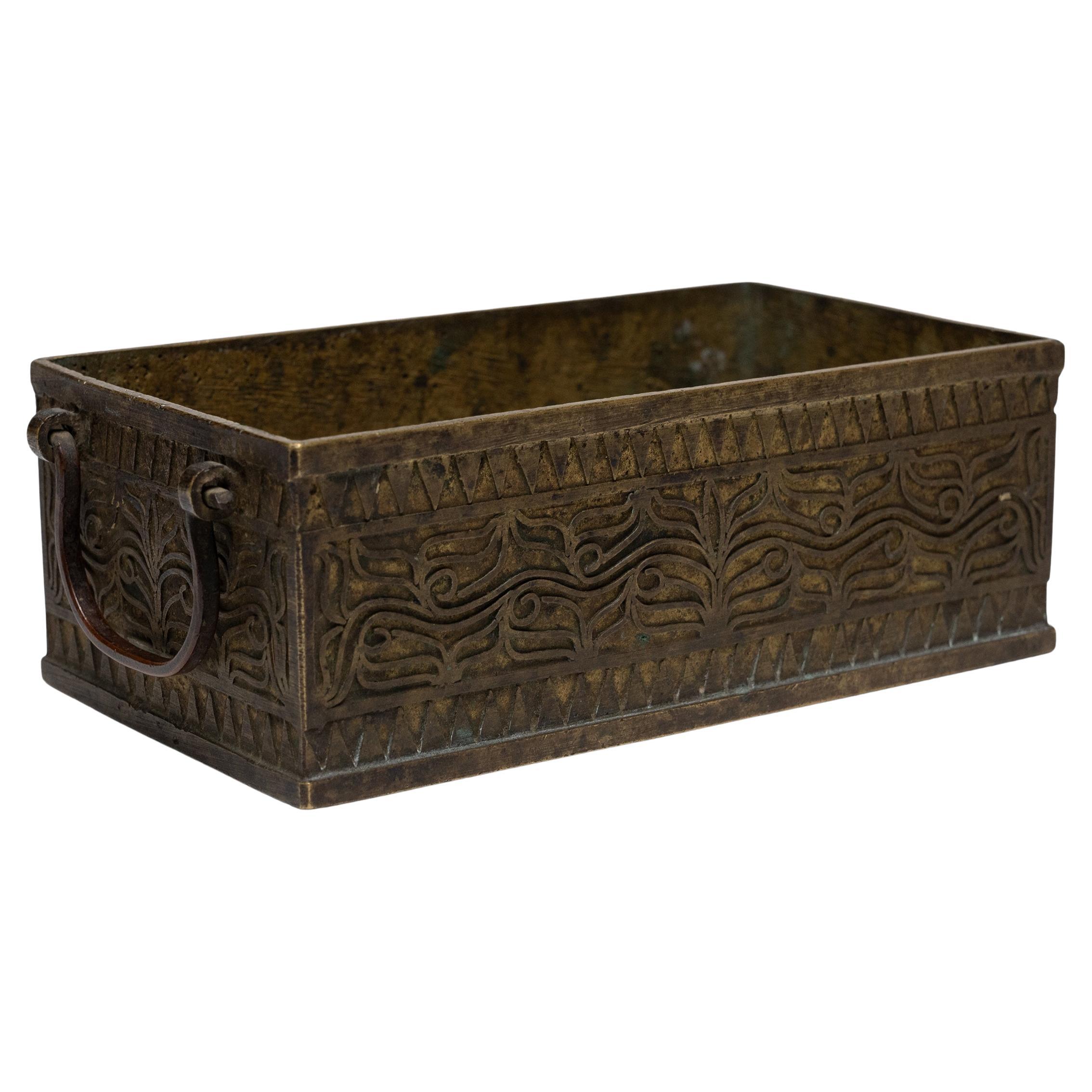 Vassoio di betel in ottone indonesiano, 1900 ca. in vendita