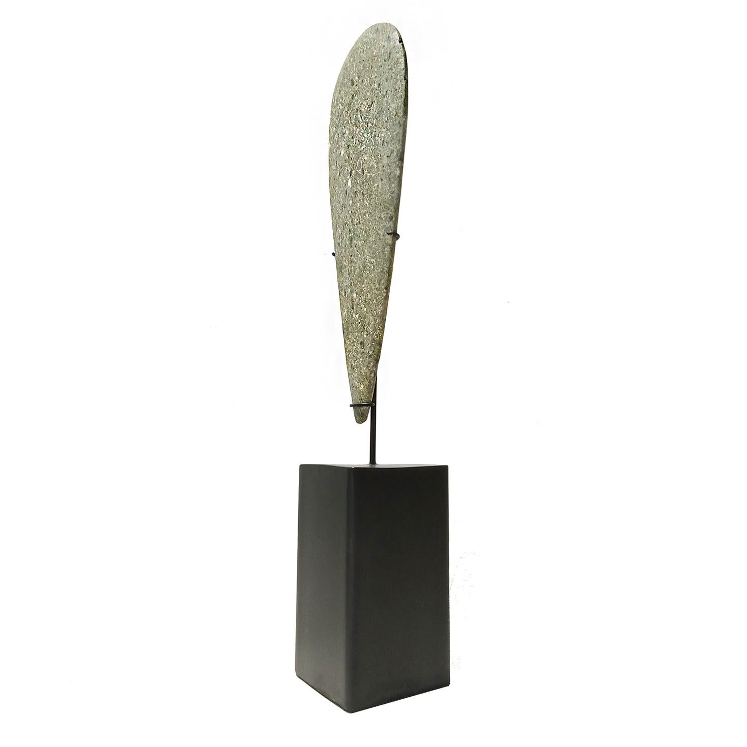 Pequeña escultura en forma de 