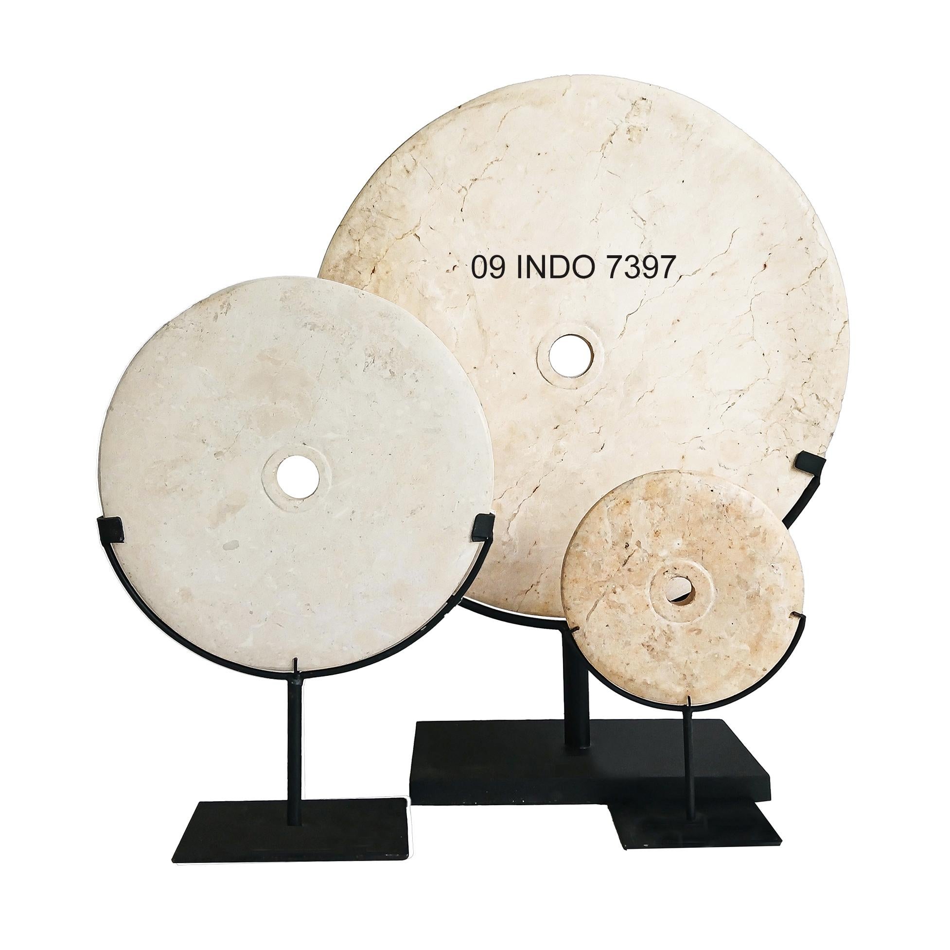 Indonesian Marble Disk on Stand, 16 inches For Sale 8