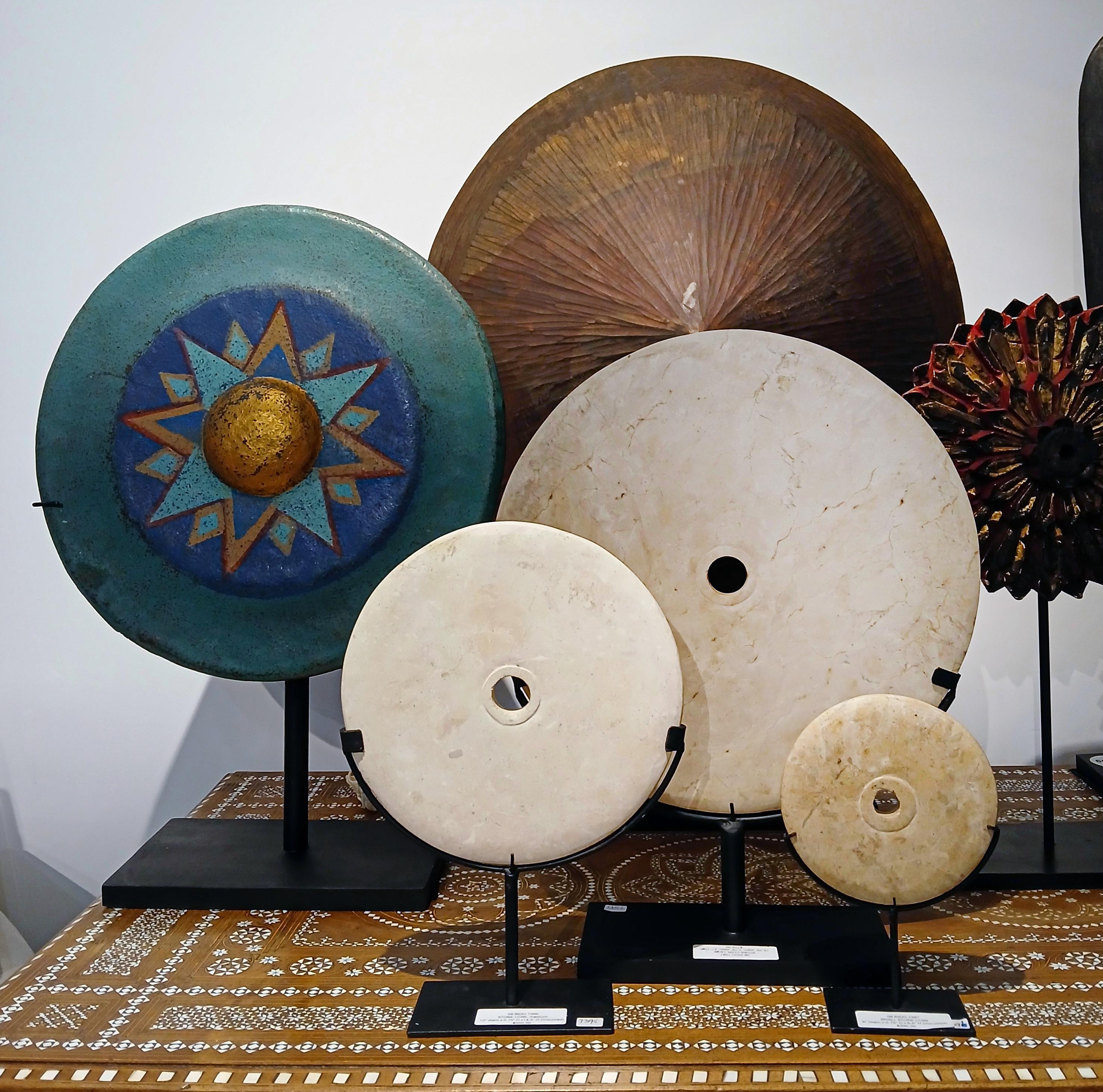 Indonesian Marble Disk on Stand, 16 inches For Sale 9