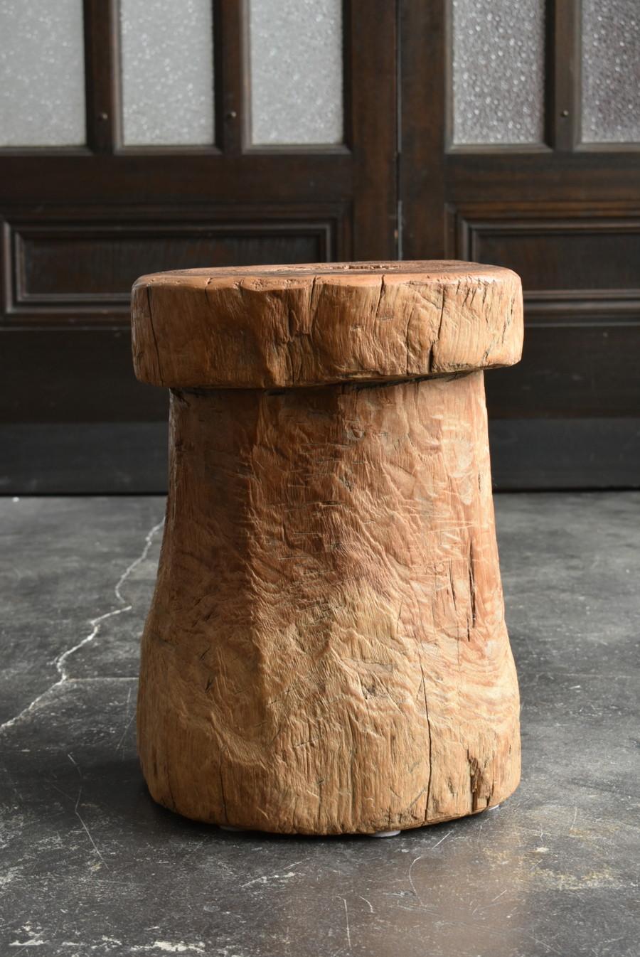 Hand-Carved Indonesian Mushroom-Shaped Old Stool/Primitive Design/early 20th century/Stock A