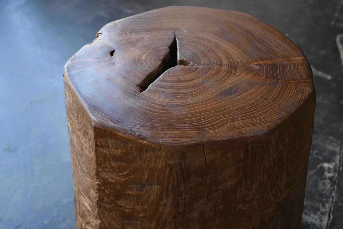 Indonesian old stool/Primitive Design/Early 20th Century/Stock C 4