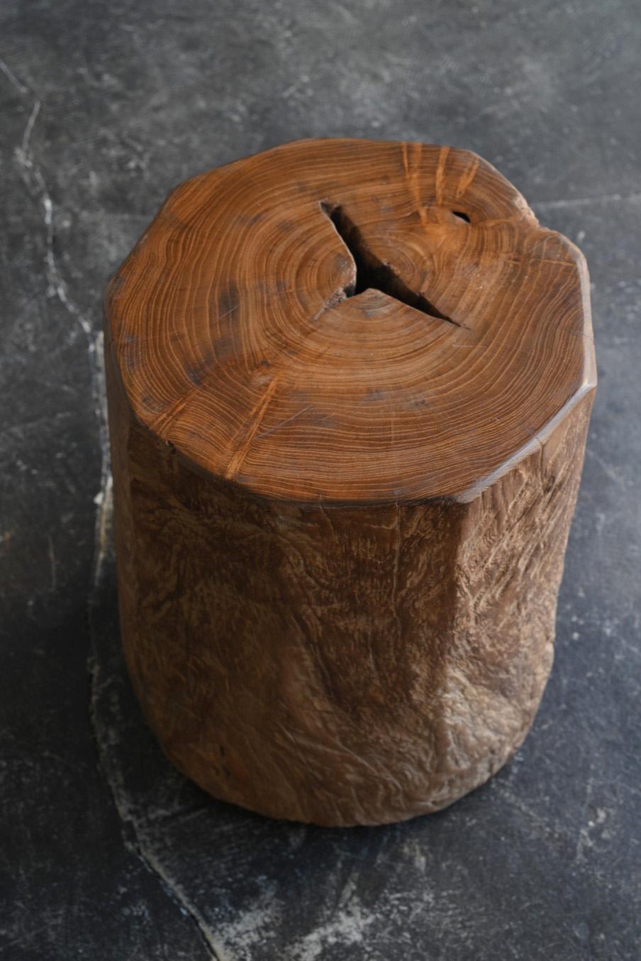 Bois Tabouret ancien indonésien/Primitive Design/Début du 20TH CENTURY DESIGN/Stock C en vente