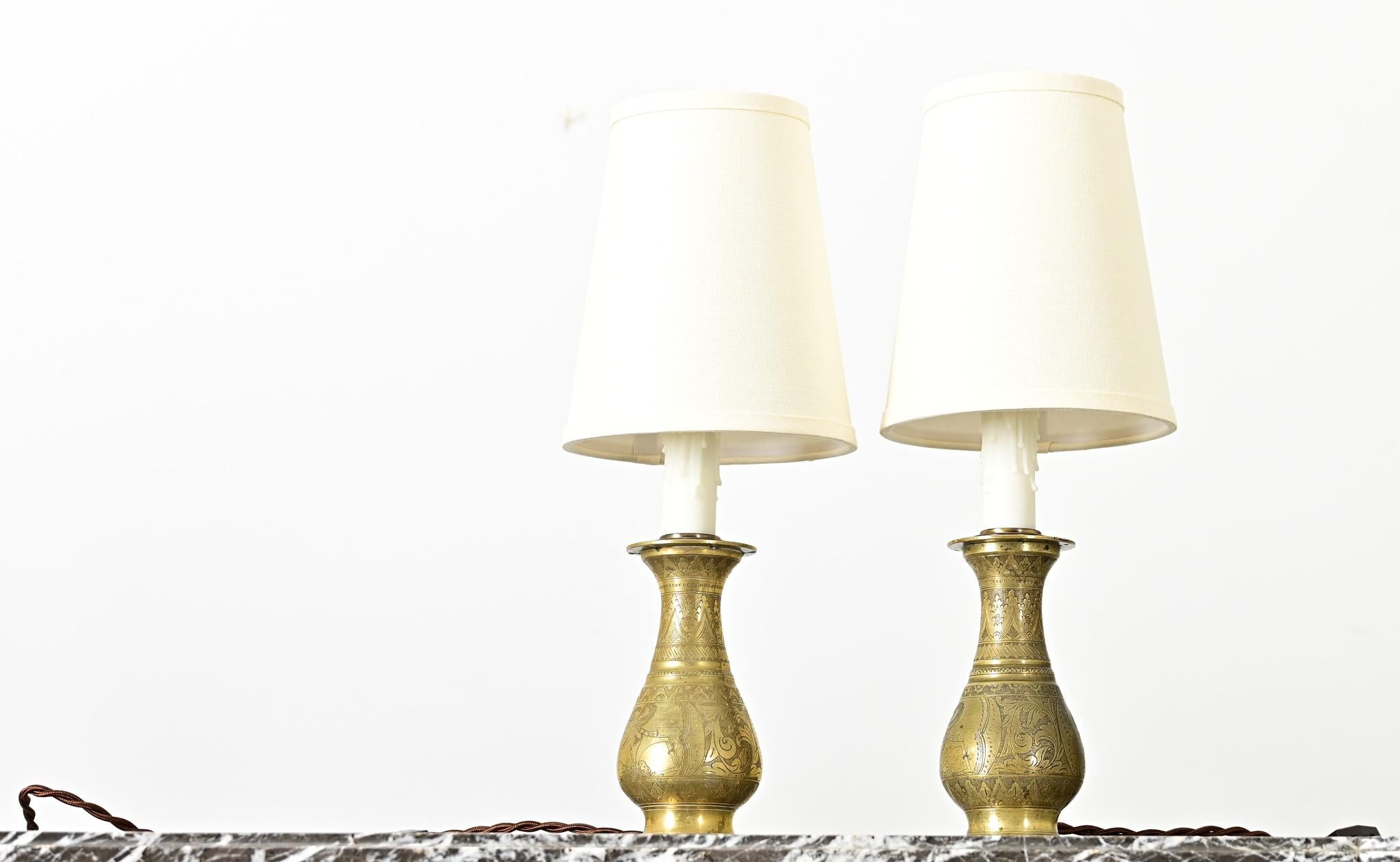 Other Indonesian Pair of Vintage Brass Table Lamps For Sale