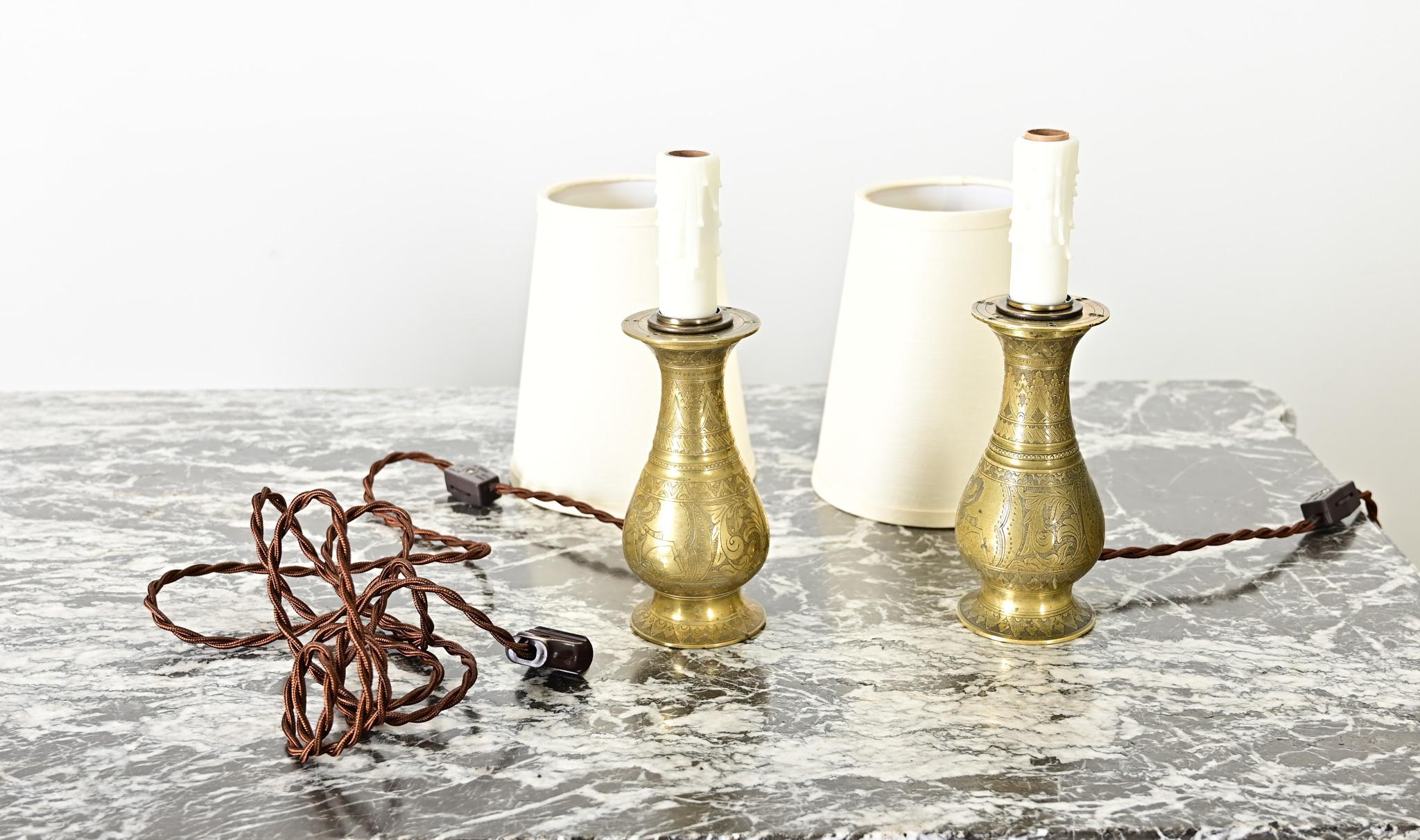 Cast Indonesian Pair of Vintage Brass Table Lamps For Sale
