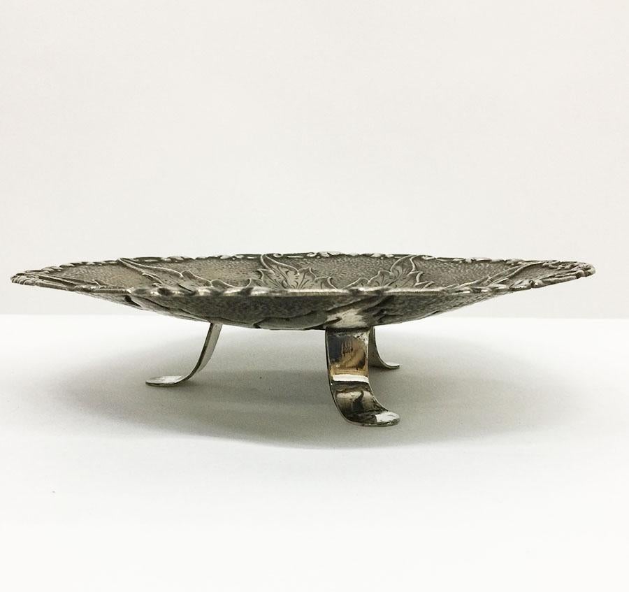 Hammered Indonesian Silver Djokja/ Yogya 3-Legged Bowl with Floral Pattern For Sale