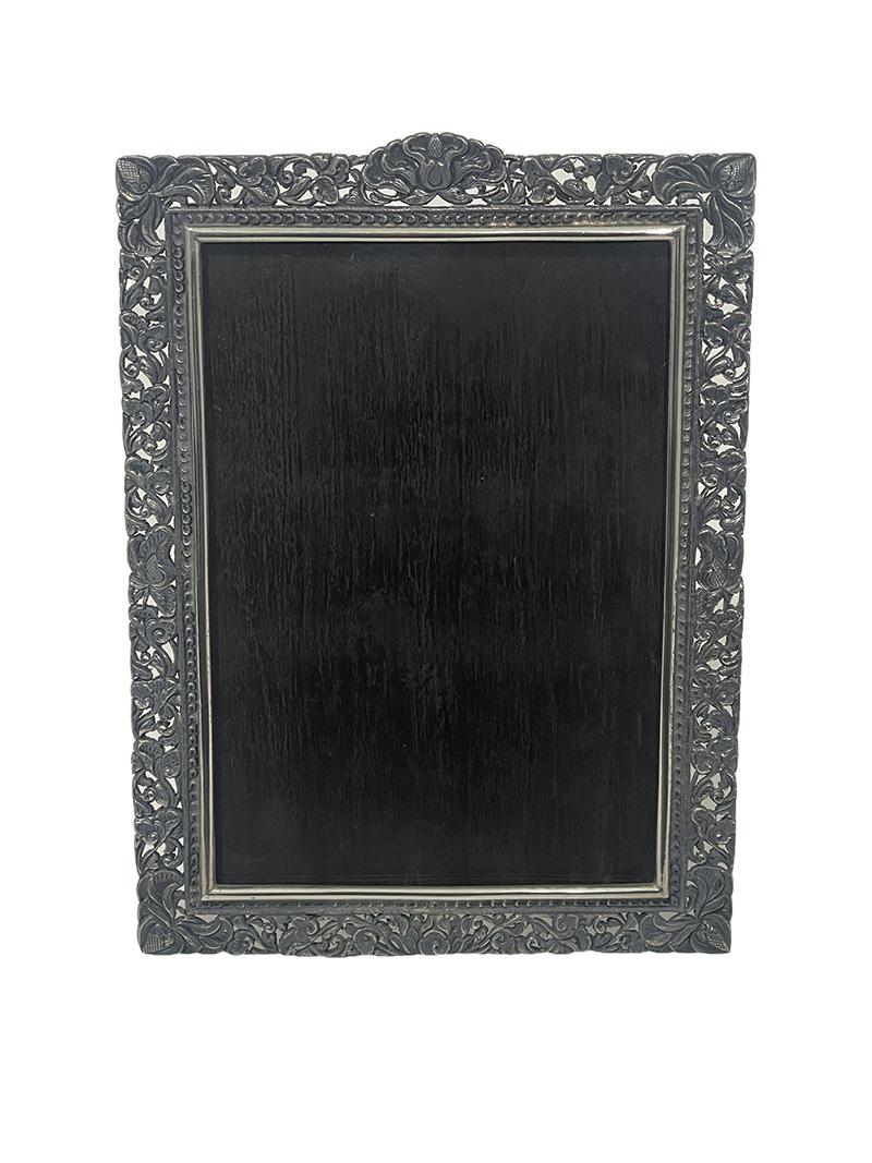 Indonesian Silver Yogya picture frame, 1930s In Good Condition For Sale In Delft, NL