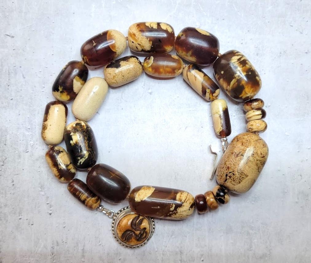 Indonesian Sumatra Amber Necklace For Sale 5