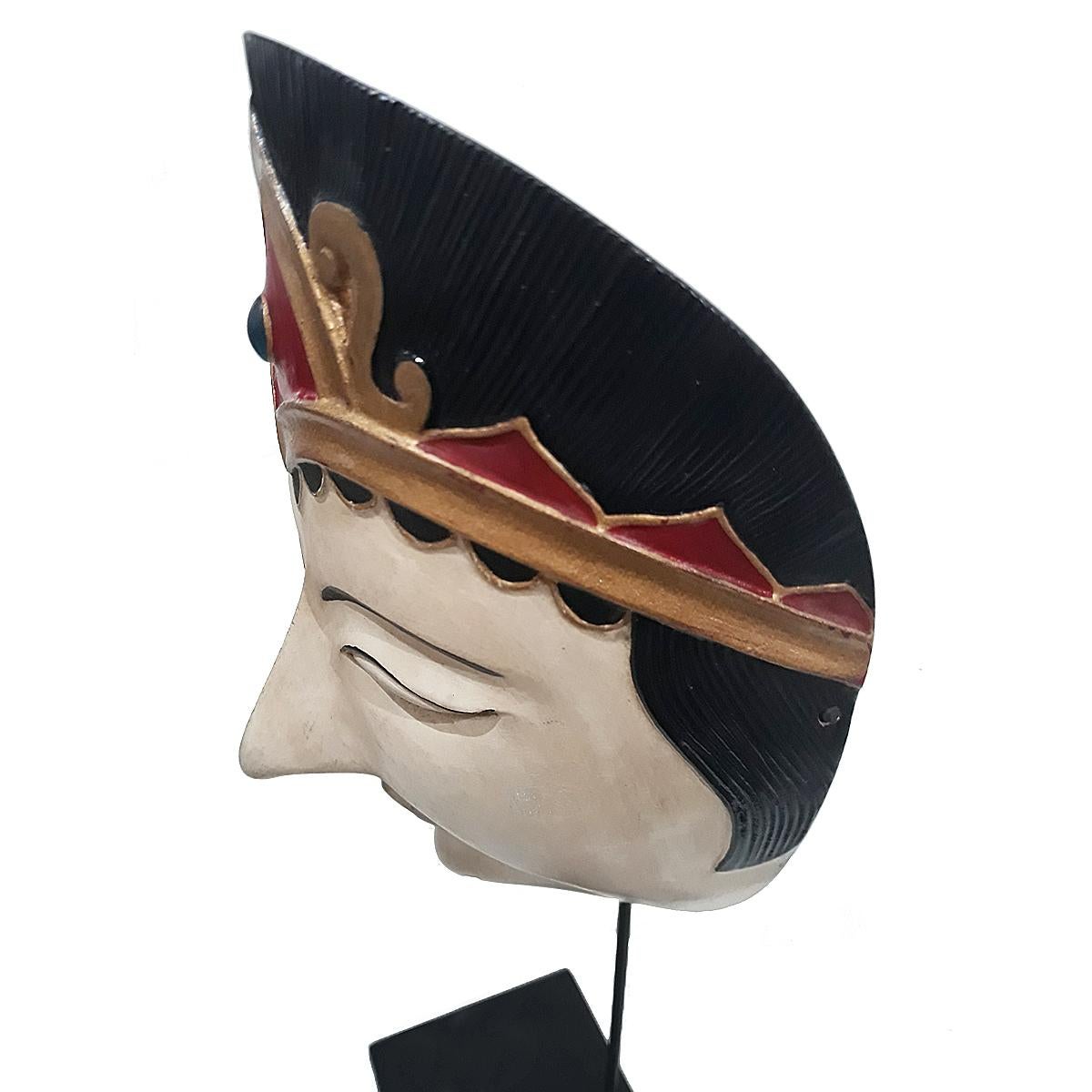 Indonesische Holzmaske, Mitte des 20. Jahrhunderts (Handgeschnitzt) im Angebot