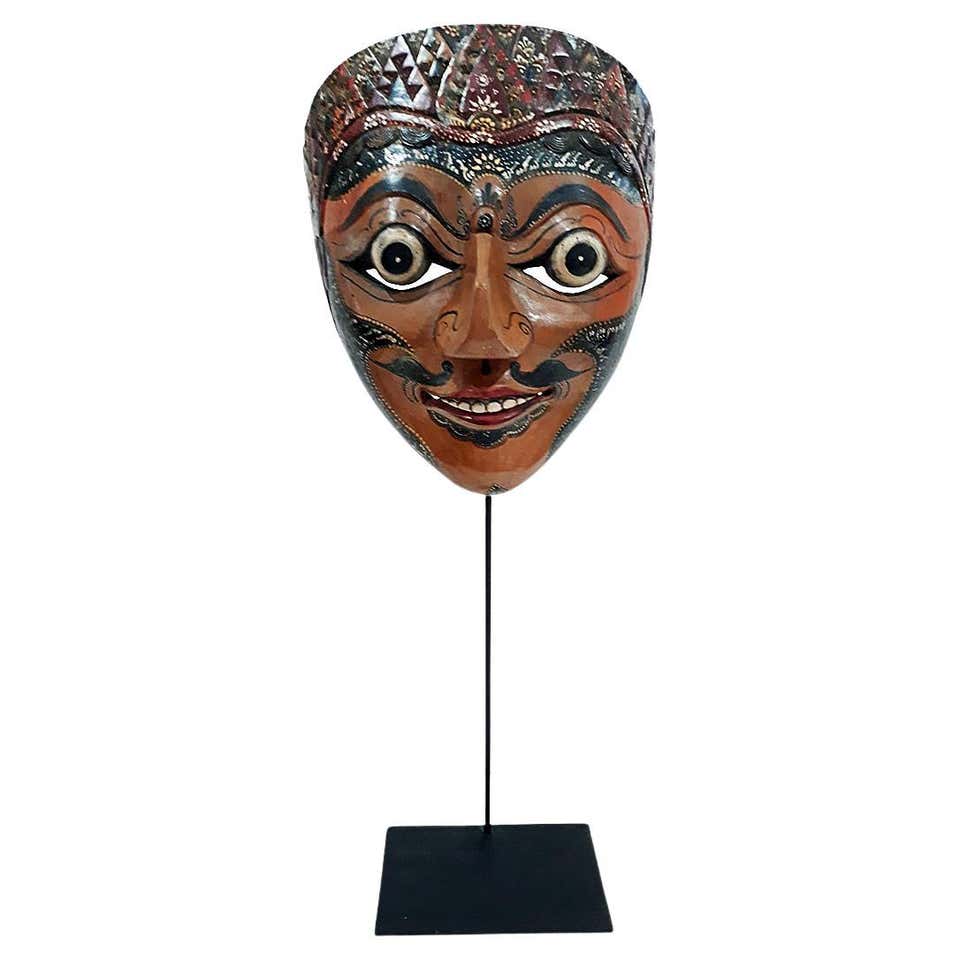 Carved Toraja House Panel, Indonesia, Mid-20th Century For Sale at 1stDibs