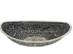 Indonesian Yogya, Djokja Basket and bowls with animal figures, Ca 1890