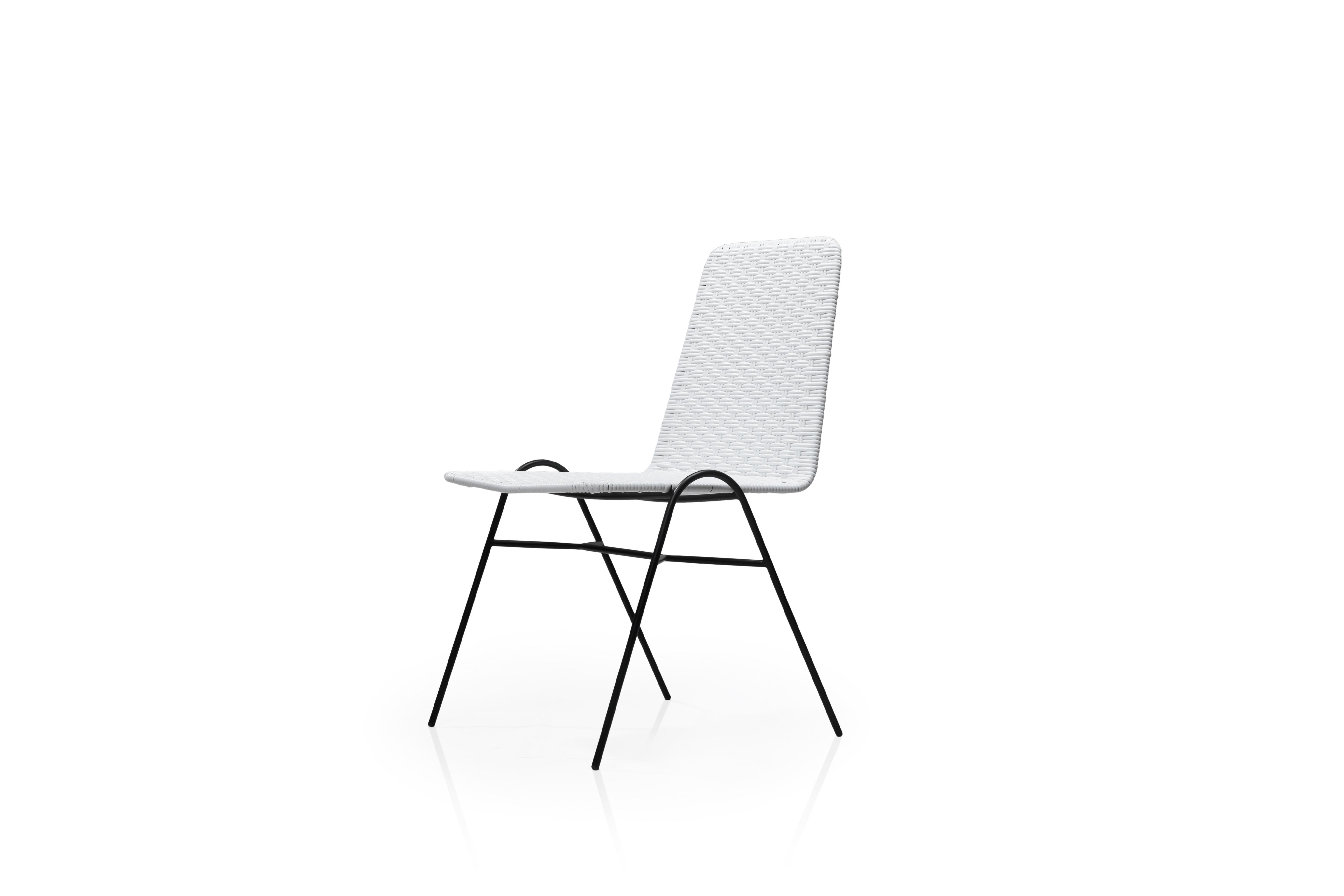 stackable white patio chairs