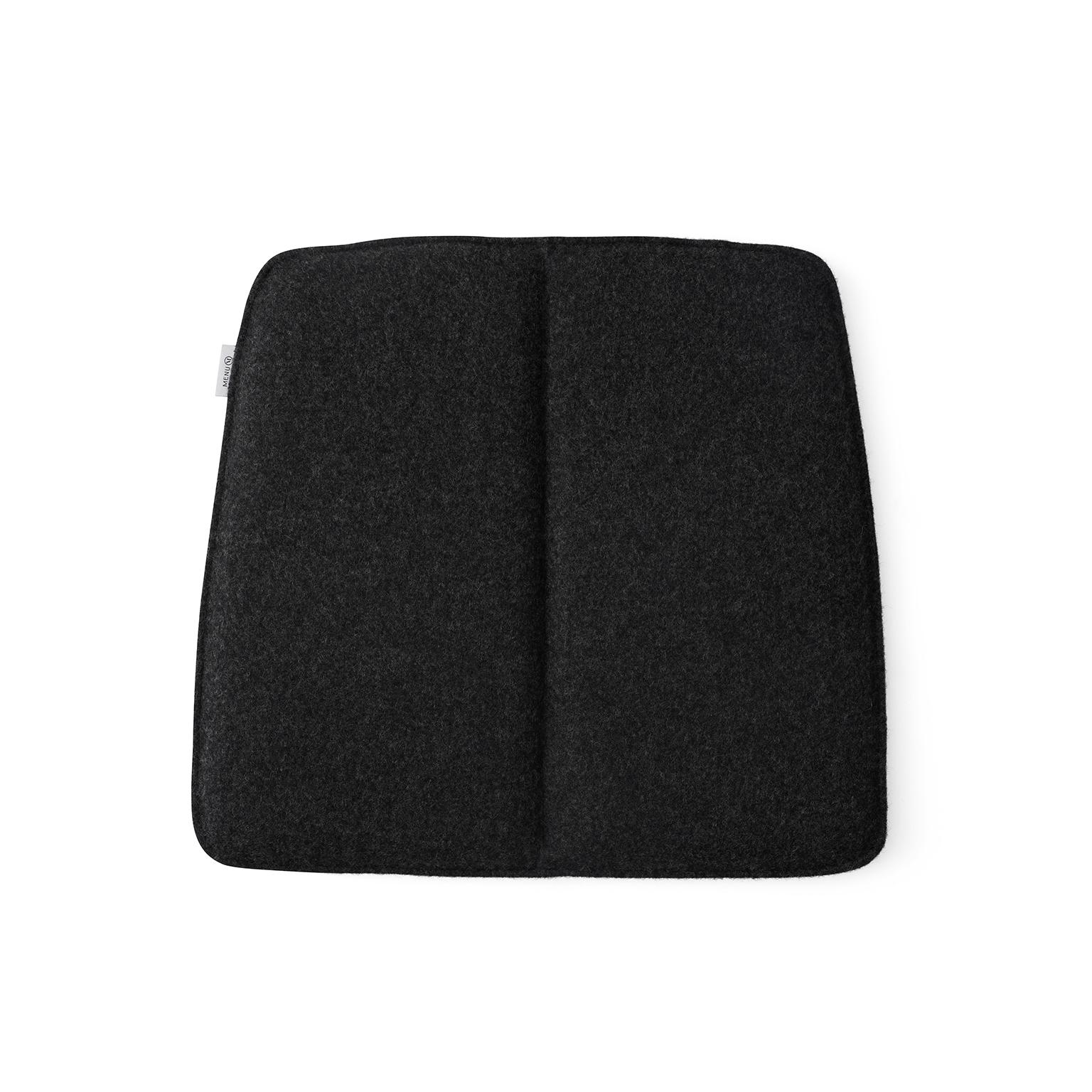A soft cushion for for the Studio WM String Chairs. Made from your choice of a light or dark fabric melange, available in outdoor and indoor versions, customized to fit either the Dining chairs or the Lounge chairs.