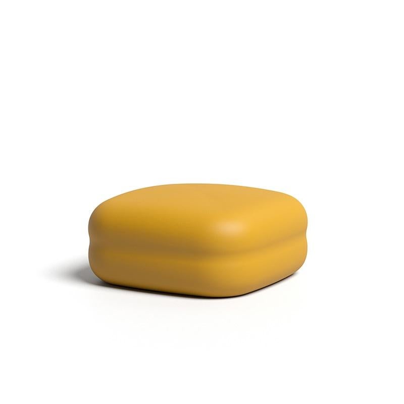 Spagnolo Da interno/esterno, 3 pouf per sedersi realizzati in Flexyskin e costruiti su una base di legno in vendita