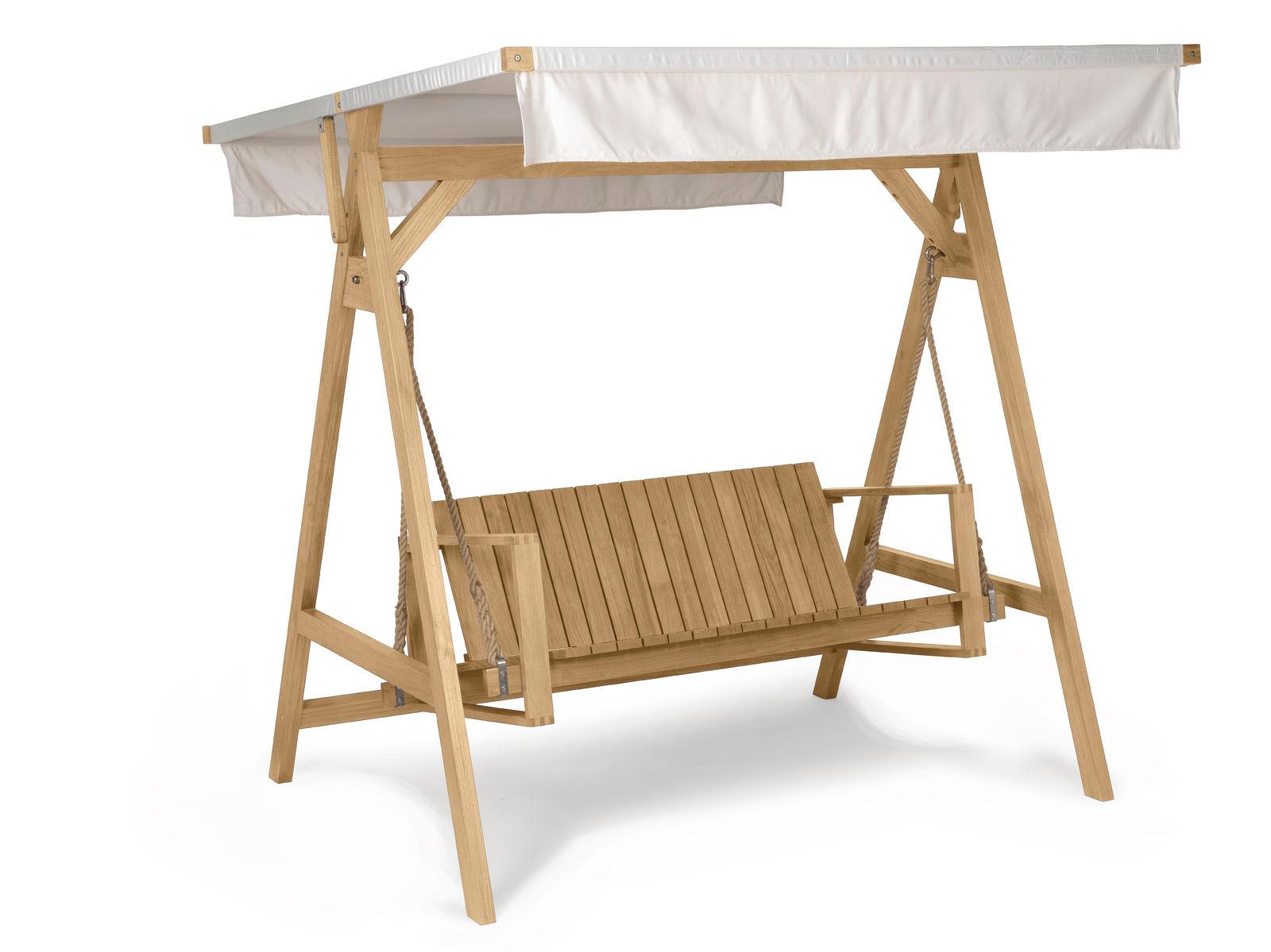 The BK17 A-frame for Bodil Kjær’s BK13 swing sofa measures 179 x 173.5 x 193.5 cm / 73.3