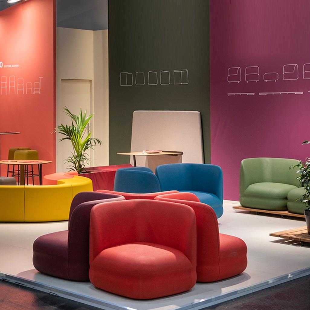 Espagnol Quatre chaises longues pour l'intérieur et l'extérieur, Craft en Flexyskin en vente
