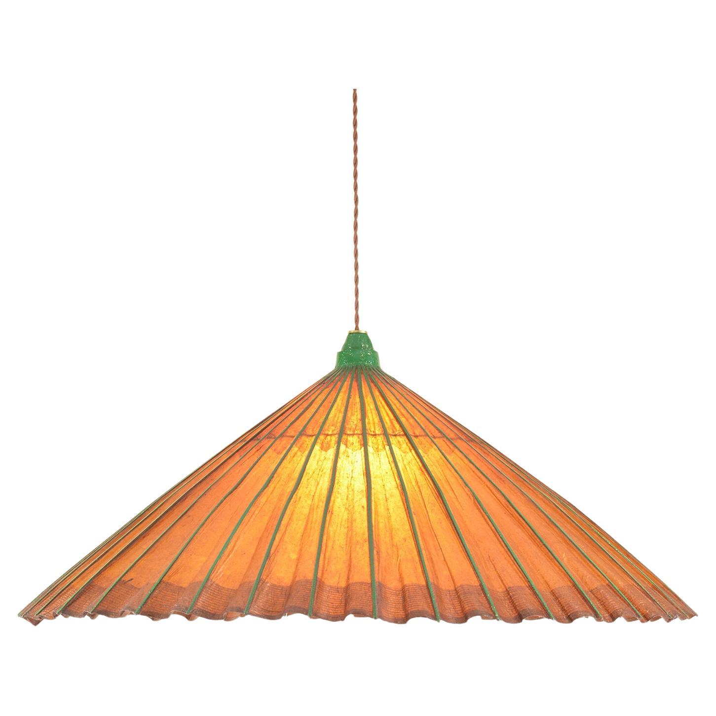 Indoor/Outdoor Hängelampe aus japanischem Sonnenschirm aus den 1950er Jahren im Angebot