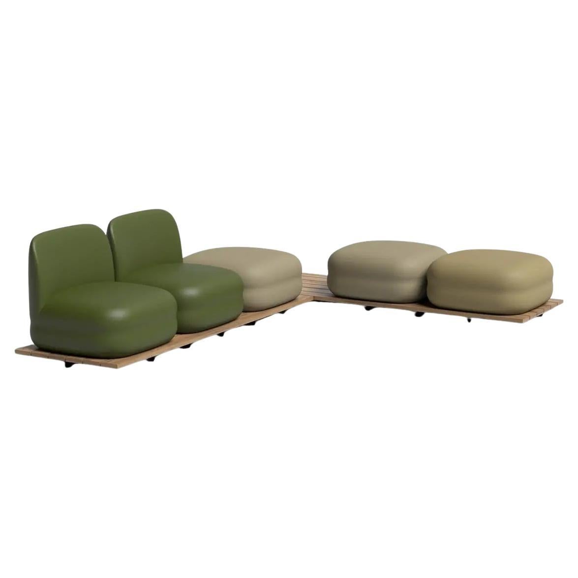 Indoor/Outdoor L Shape Modular Seating aus FlexySkin auf Holzsockel gebaut