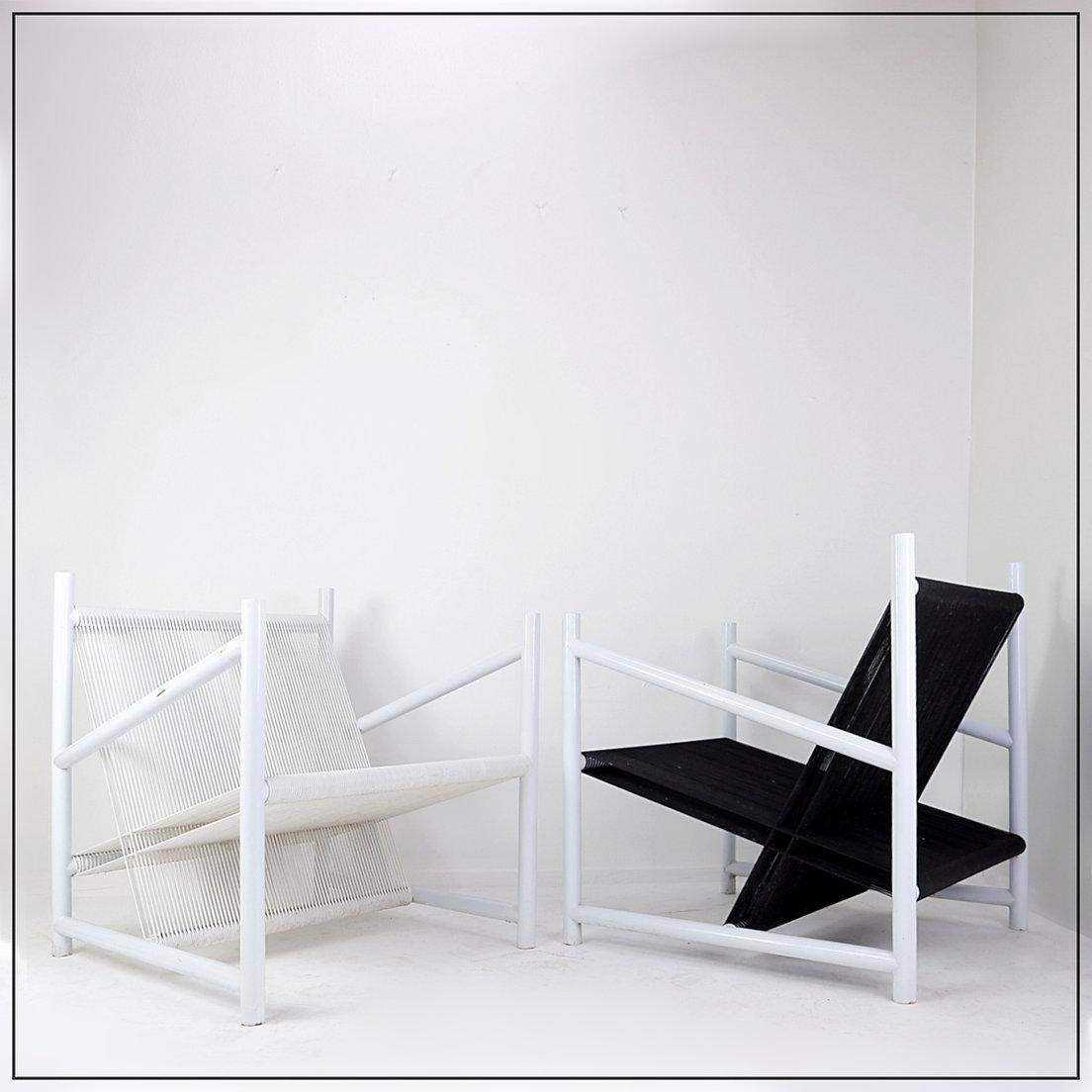 Indoor/Outdoor pair of Black/White Armchairs - 20thc For Sale 5