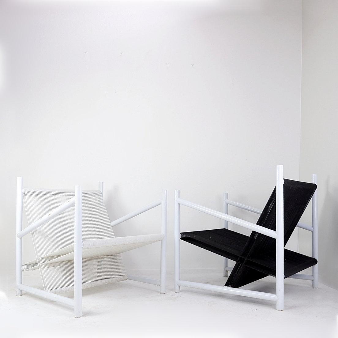 Indoor/Outdoor pair of Black/White Armchairs - 20thc For Sale 3